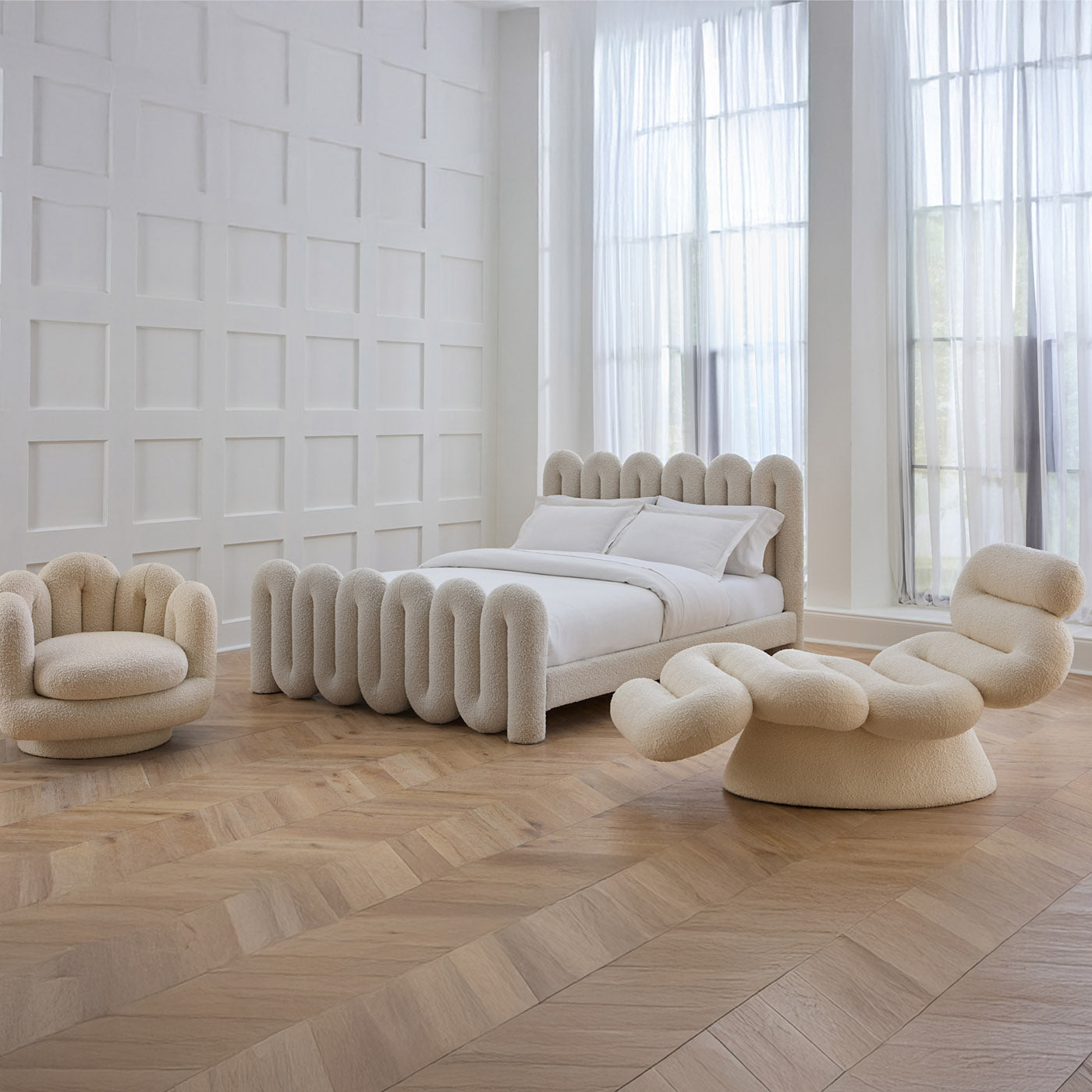 Serpentine Bed - Modern Wavy Design Queen Size Bed Frame for Bedroom | Perfect for Contemporary Home Decor & Guest Rooms