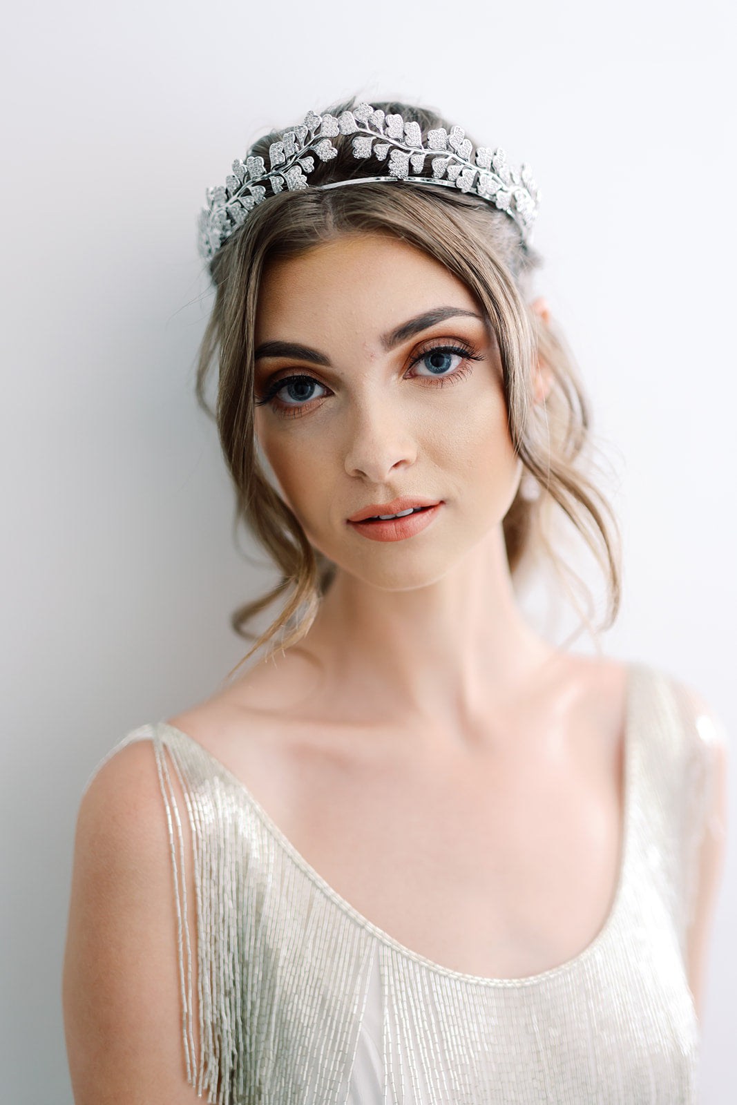 PIPPA Simulated Diamond Tiara - Elegant Crystal Bridal Crown for Weddings, Prom, Pageants & Special Events | Sparkling Rhinestone Headpiece for Women & Girls