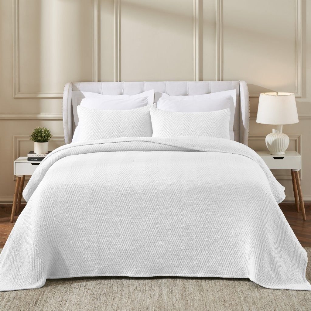 Premium Aswan Cotton Medium Weight Textured Modern Chevron Woven Coverlet - Soft & Breathable Bedspread for All-Season Comfort | Perfect for Master Bedroom, Guest Room & Cozy Home Decor