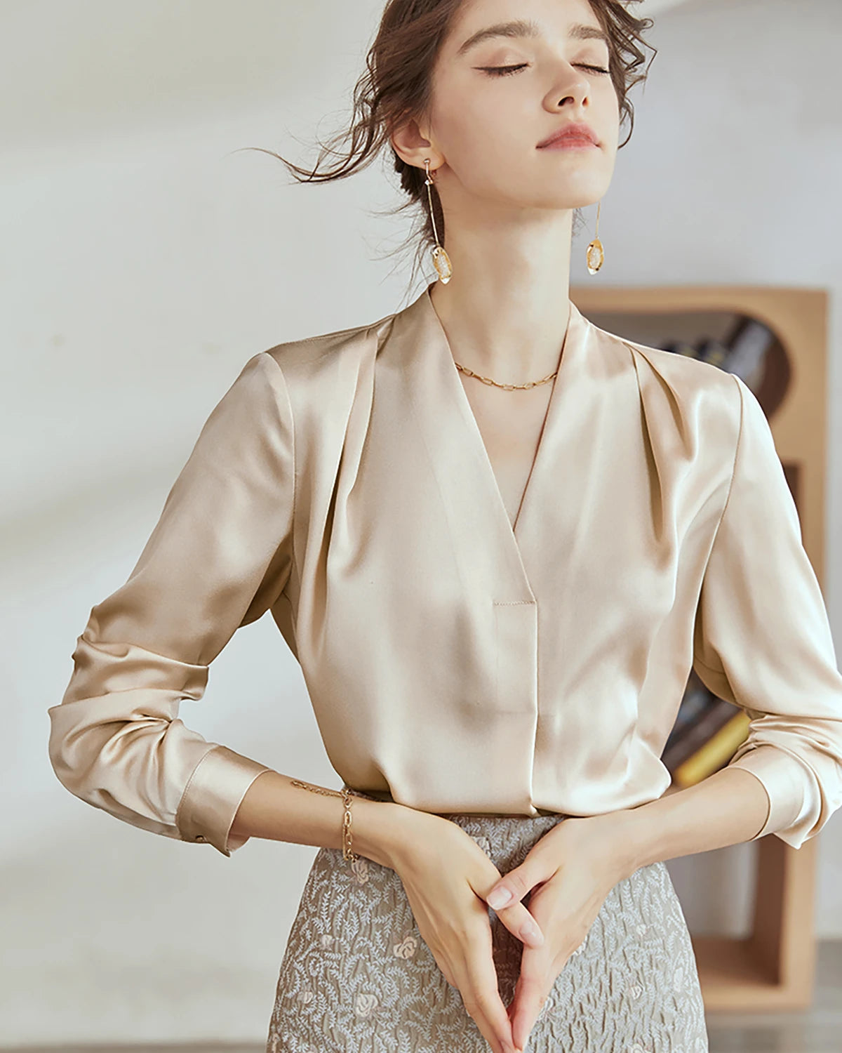 Elegant V-Neck Silk Pleated Blouse for Women - Luxurious Wrinkle-Free Office & Evening Wear - Perfect for Business Meetings, Date Nights & Special Occasions