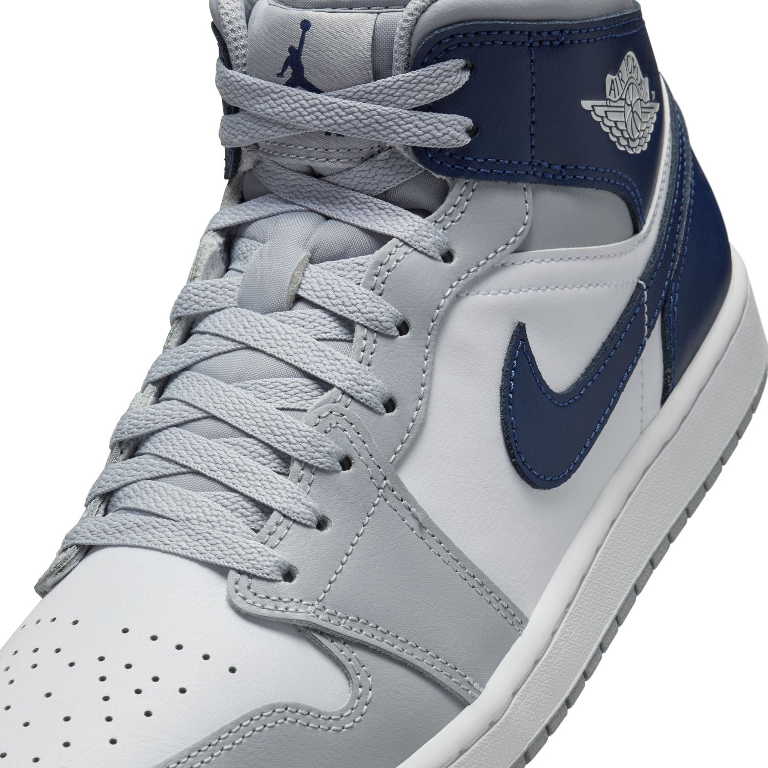 Air Jordan 1 Mid 'Wolf Grey Midnight Navy' Men's Basketball Shoes - Stylish Sneakers for Casual Wear, Street Fashion & Sports