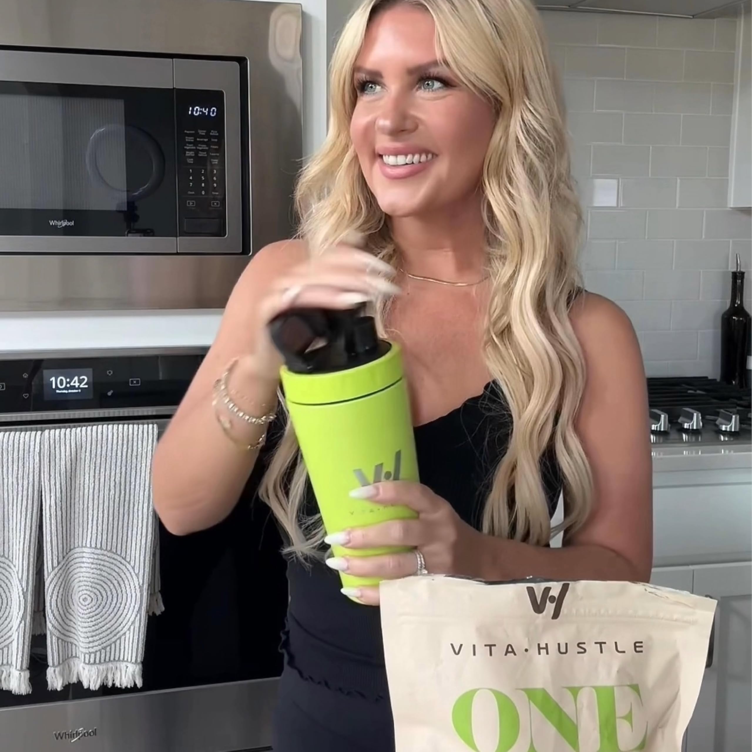 VitaHustle ONE Plant-Based Meal Replacement Shake by Kevin Hart - Vegan Protein Powder with Superfoods, Vitamins, Adaptogens & Probiotics - Vanilla Flavor, 30 Servings - Perfect for Post-Workout Recovery, Weight Management & Busy Lifestyles