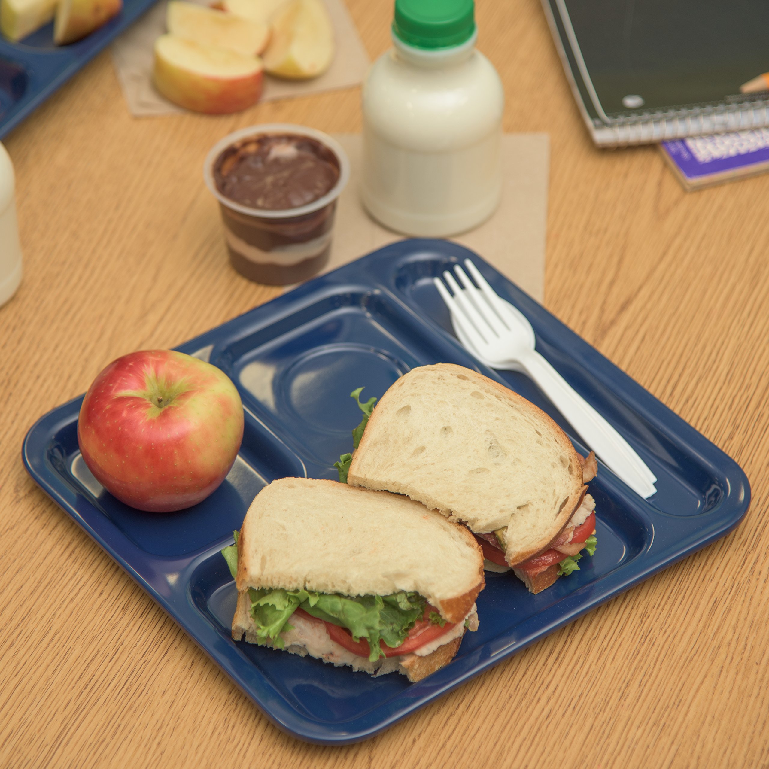 Carlisle FoodService Plastic 4-Compartment Tray - Right-Hand Design, 10