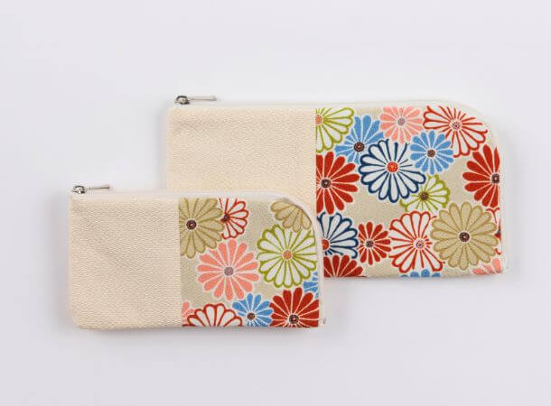 SGI Soka Gakkai Prayer Beads Pouch - Chirimen Chrysanthemum Design Buddhist Meditation Accessory for Daily Chanting & Spiritual Practice