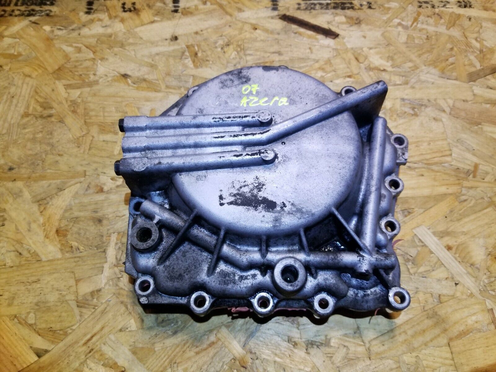 06-10 Hyundai Azera 3.8L Automatic Transmission Rear Cover OEM Replacement Part - Perfect for Transmission Repair & Maintenance
