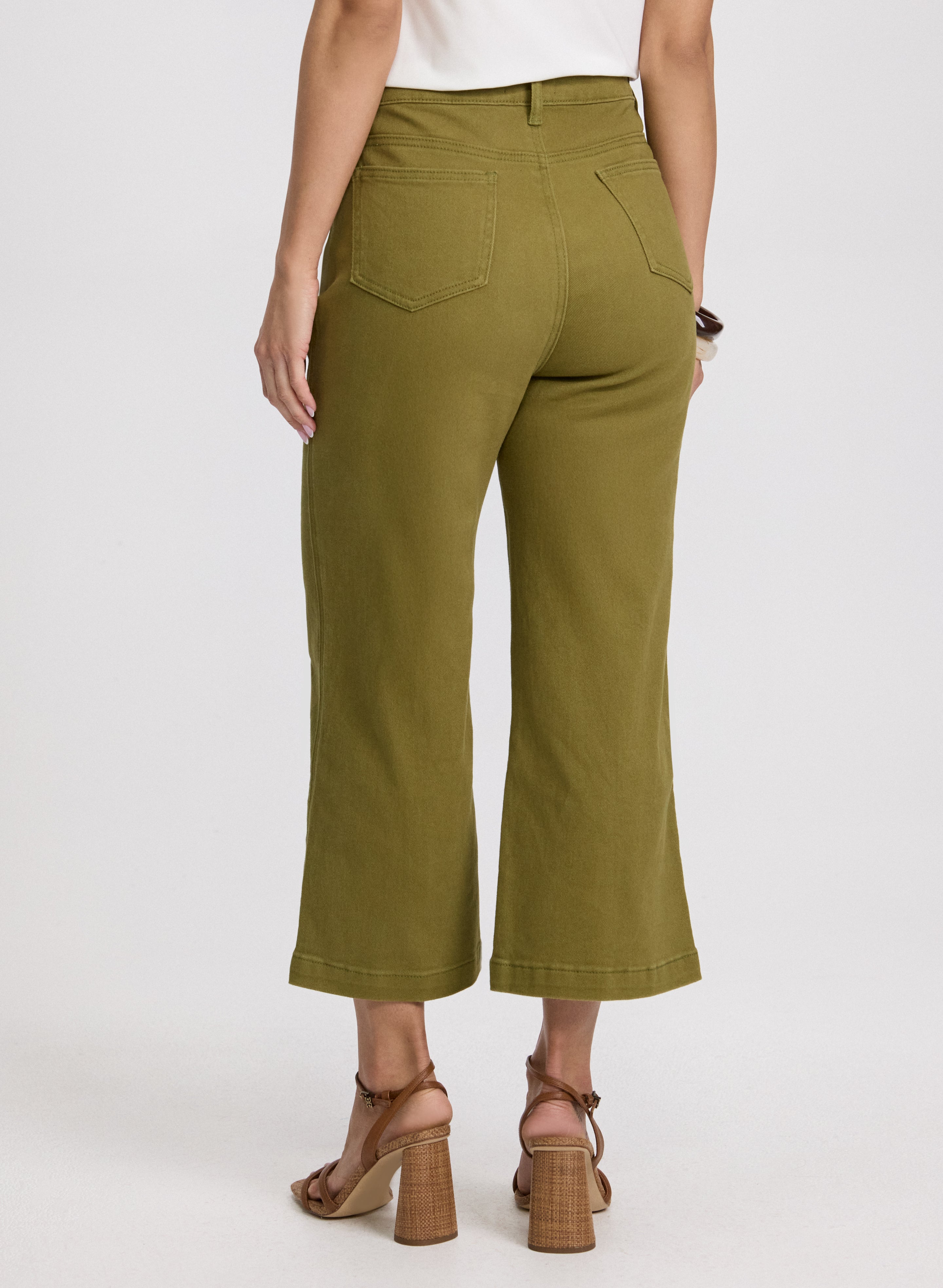 Women's High Waisted Cropped Flare Jeans - Stretchy Denim Pants for Casual & Retro Style | Perfect for Everyday Wear, Date Night & 70s Fashion Looks