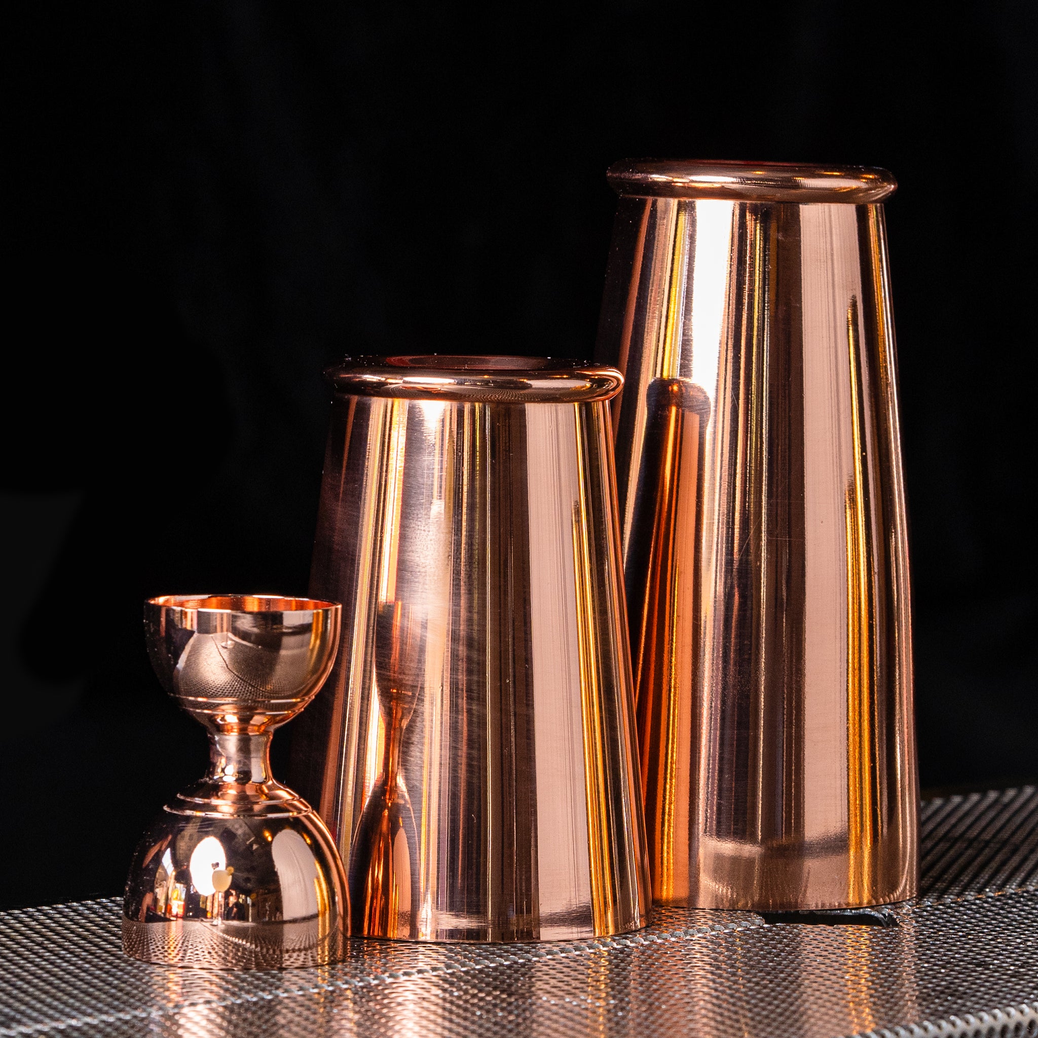LEOPOLD™ Small Weighted Copper Plated Shaking Tin - 18oz (532ml) Cocktail Mixing Tool for Bartenders & Home Bars - Perfect for Martinis, Margaritas & Shaken Drinks