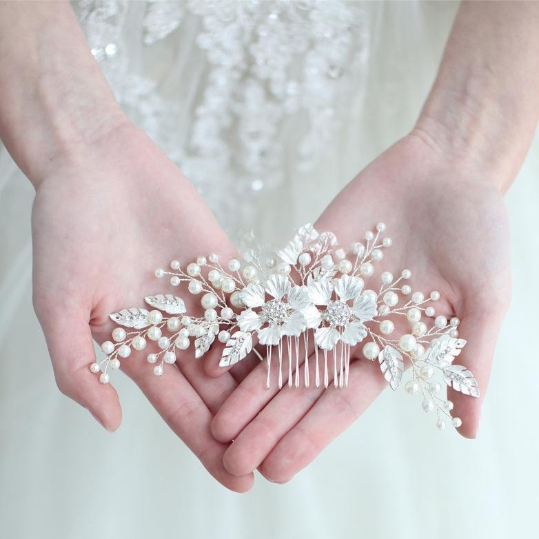Elegant Silver Bridal Hair Comb (S8205) – Perfect for Weddings, Prom, and Special Occasions – Wholesale Available