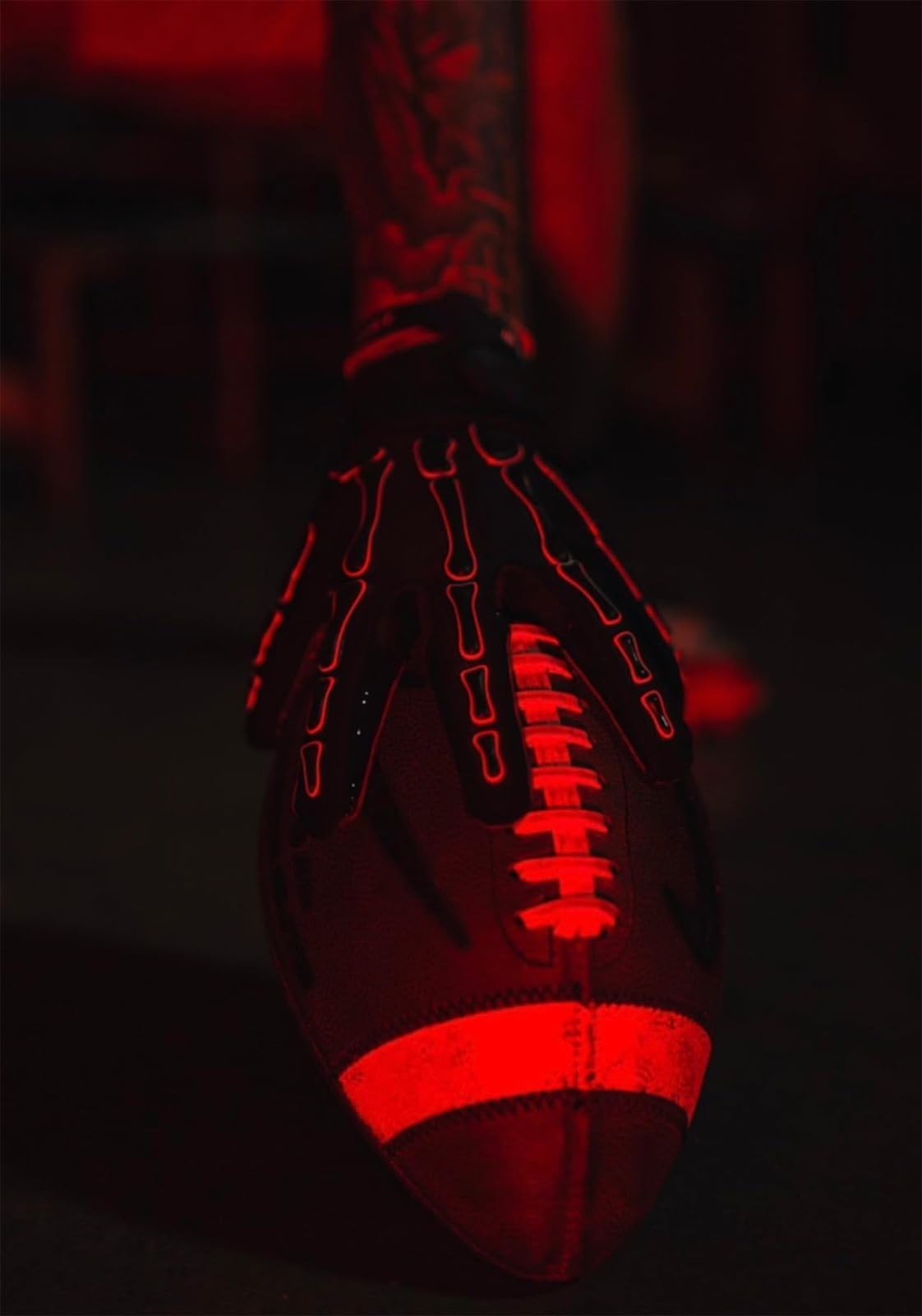 **Glorious Traders Youth & Adult Football Gloves – Super Sticky Silicone Grip for Wide Receivers – Black & White – Perfect for Training, Games & Competitive Play**