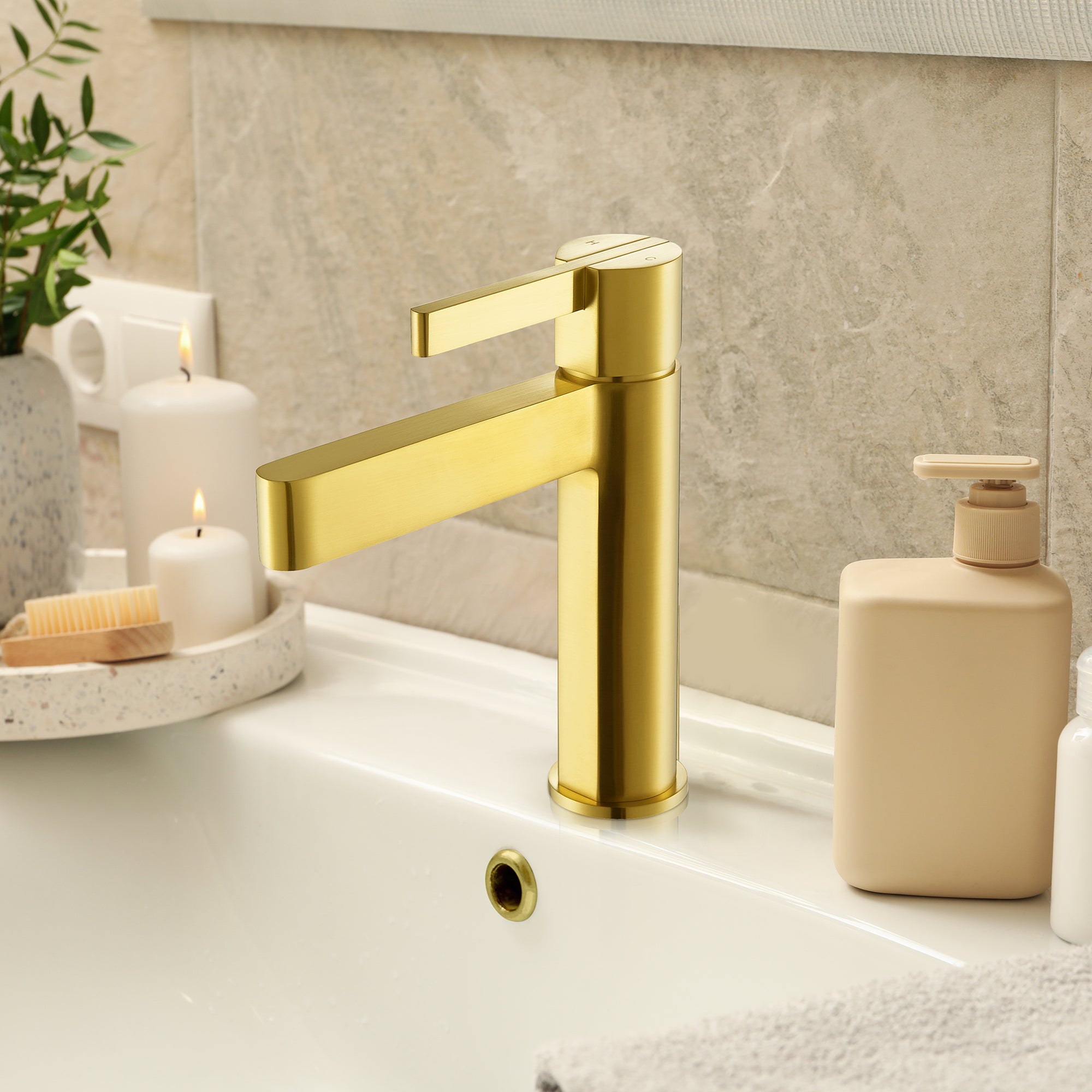 Stila Single Hole Single Handle Bathroom Faucet - Modern Chrome Bath Sink Faucet for Vanity, Powder Room & Guest Bath Installation