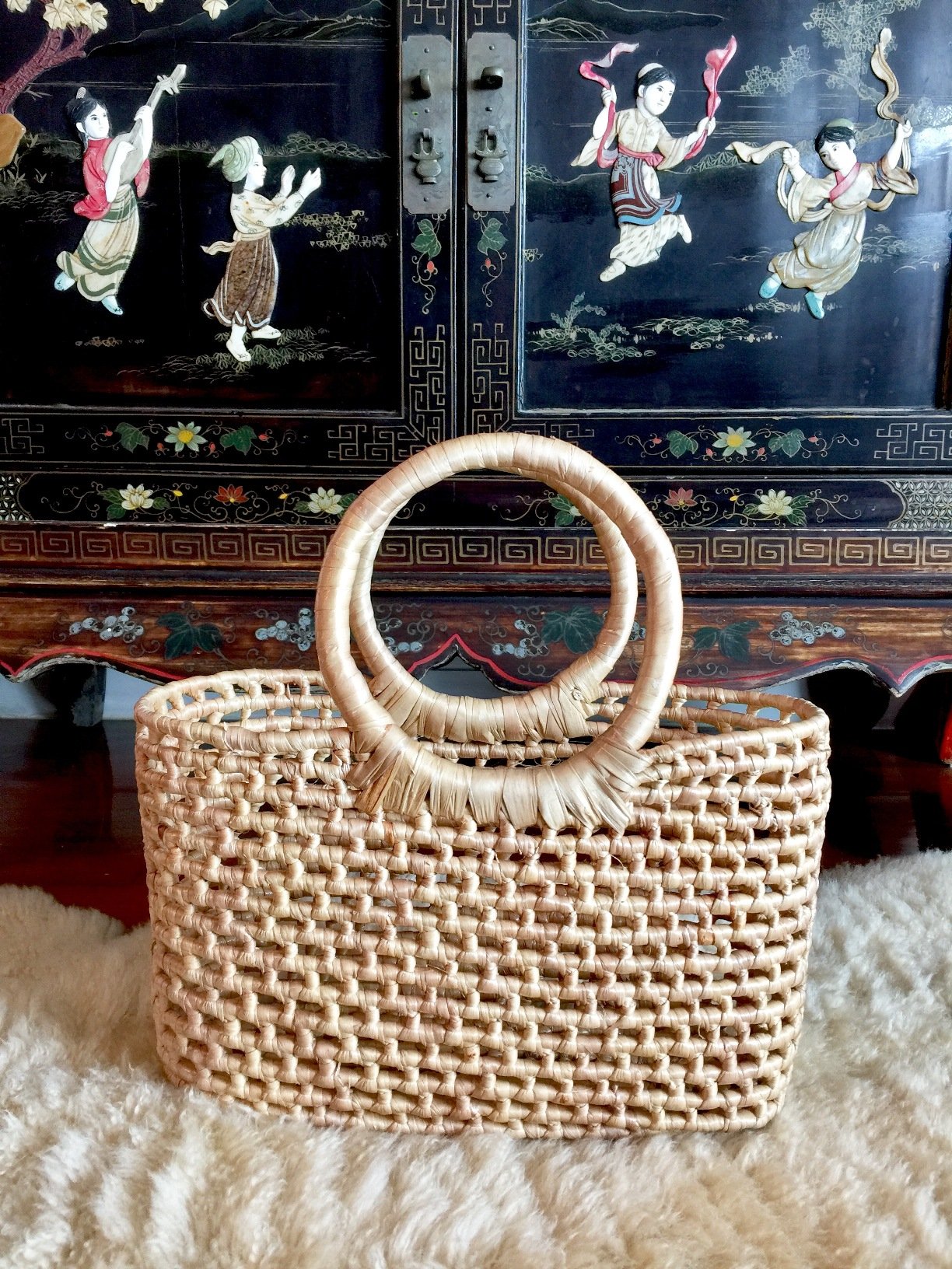 Medium Straw Basket Tote Bag - Natural Woven Beach Bag for Women, Summer Picnic, Shopping & Outdoor Activities | Eco-Friendly Handmade Straw Purse