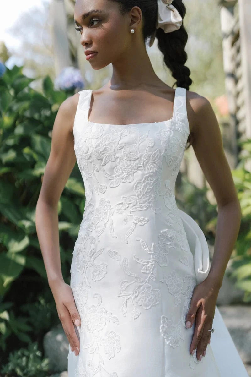 Anne Barge Sayle Wedding Dress - Size 12 | Elegant Bridal Gown for Formal Weddings & Special Occasions