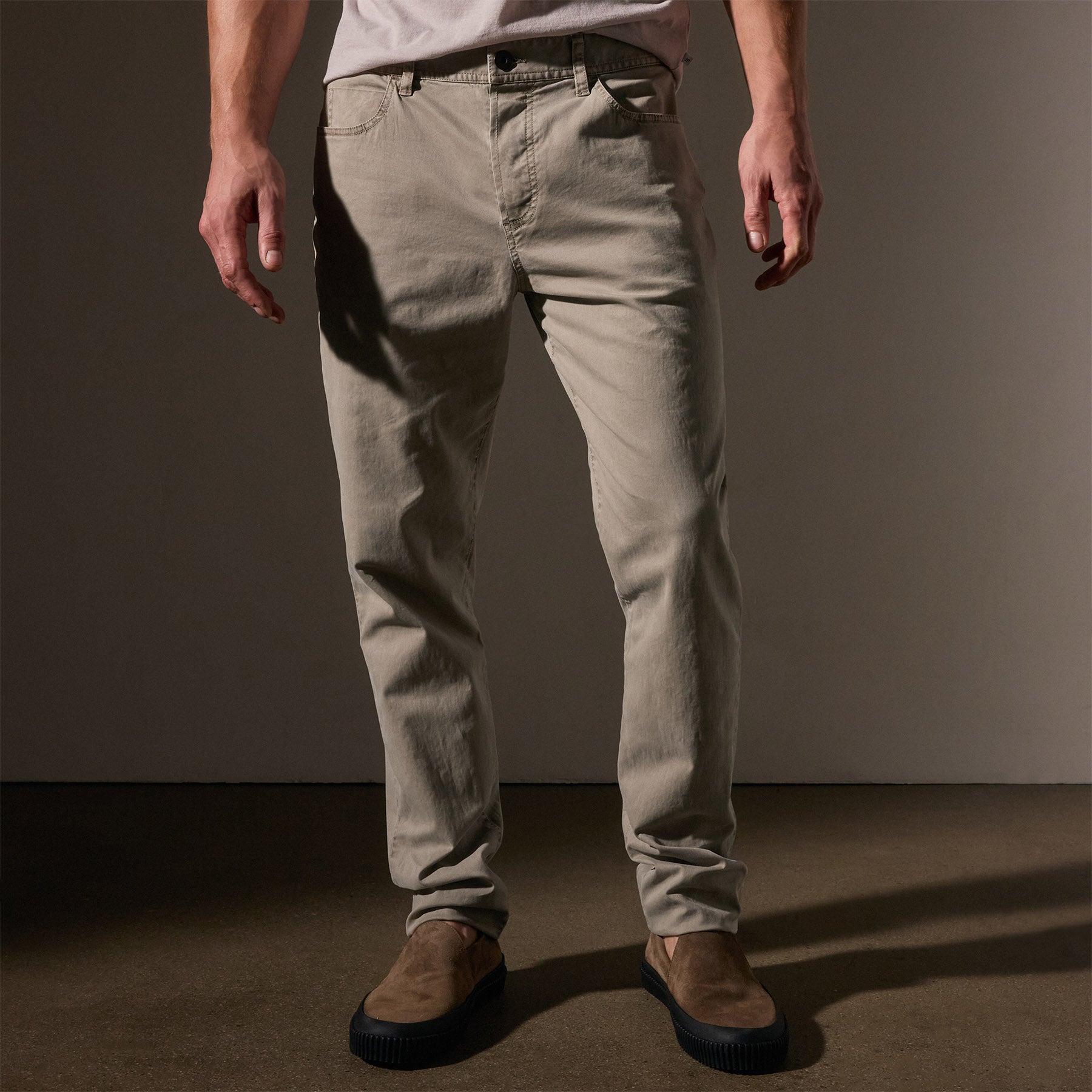 Men's Brushed Twill 5-Pocket Relaxed Fit Pants - Light Tan Pigment Wash | Comfortable Casual Wear for Work & Weekend Outings