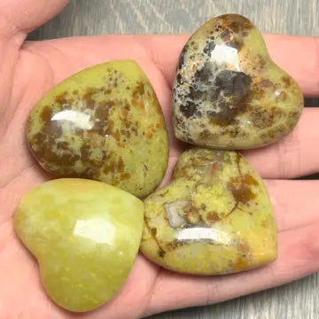 Healing Crystal Worry Stones 45mm with Heart Shape - Natural Stress Relief & Anxiety Soother for Meditation, Relaxation, and Emotional Balance