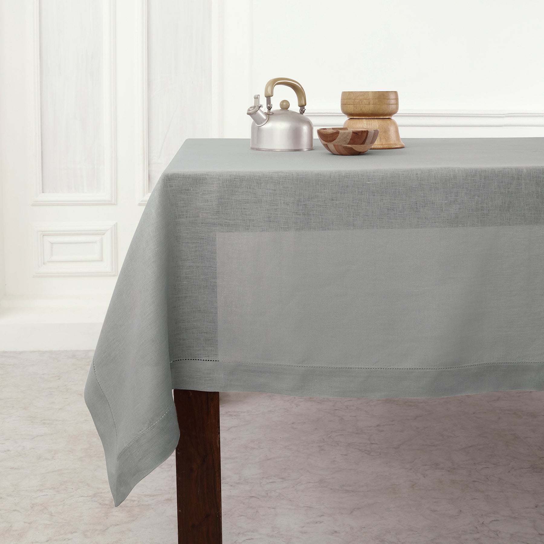 Elegant Classic Hemstitch Tablecloth - Premium Cotton Linen Dining Table Cover for Formal Dinners & Special Occasions