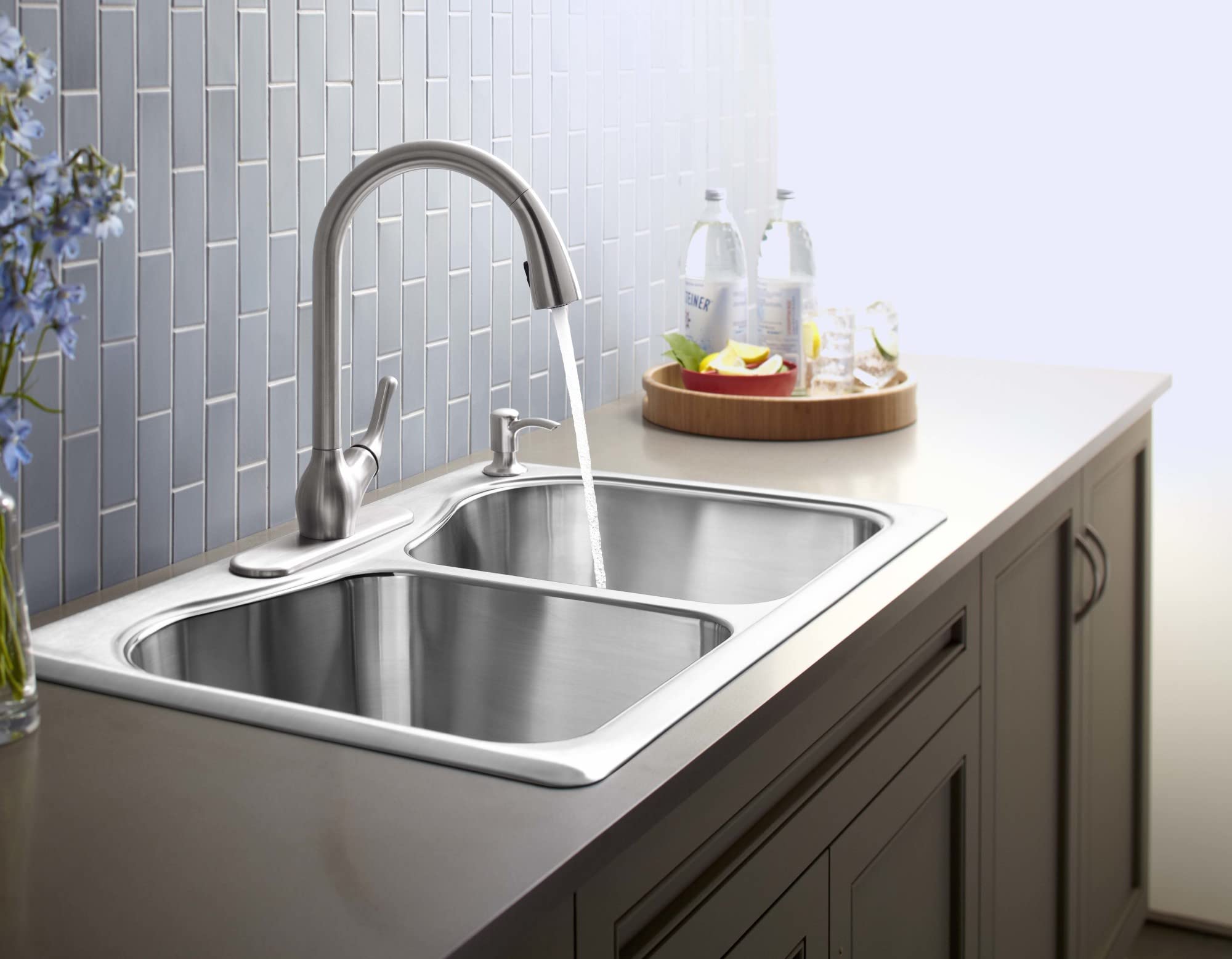 BAROSSA® Pull Down Kitchen Faucet - High Arc Modern Stainless Steel Sink Faucet with Sprayer for Washing Dishes & Food Prep | Perfect for Home, Restaurant & RV Use