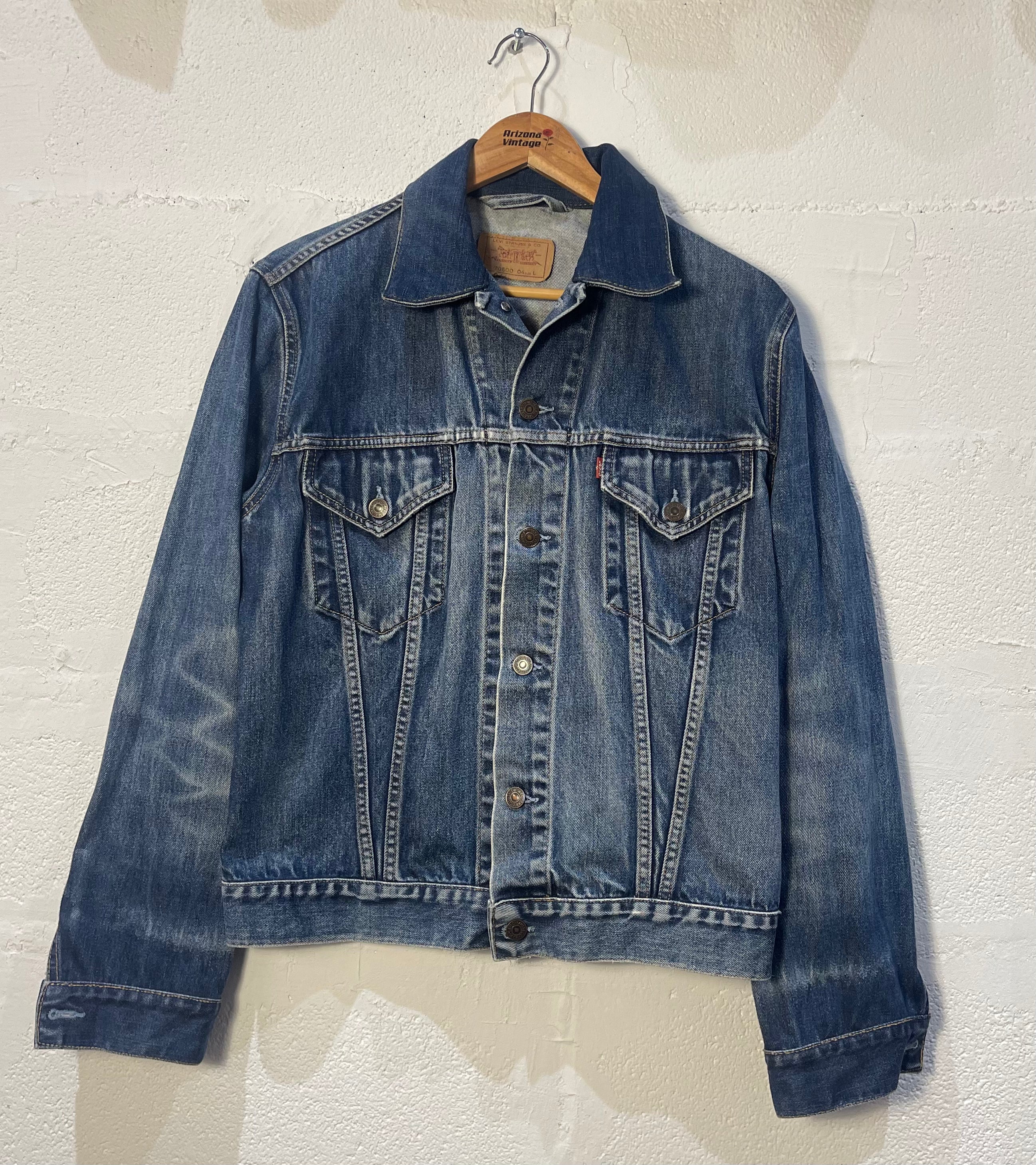 Levi's Women's Classic Fit Stretch Denim Jacket - Stylish & Comfortable for Casual Wear, Outdoors & Everyday Fashion