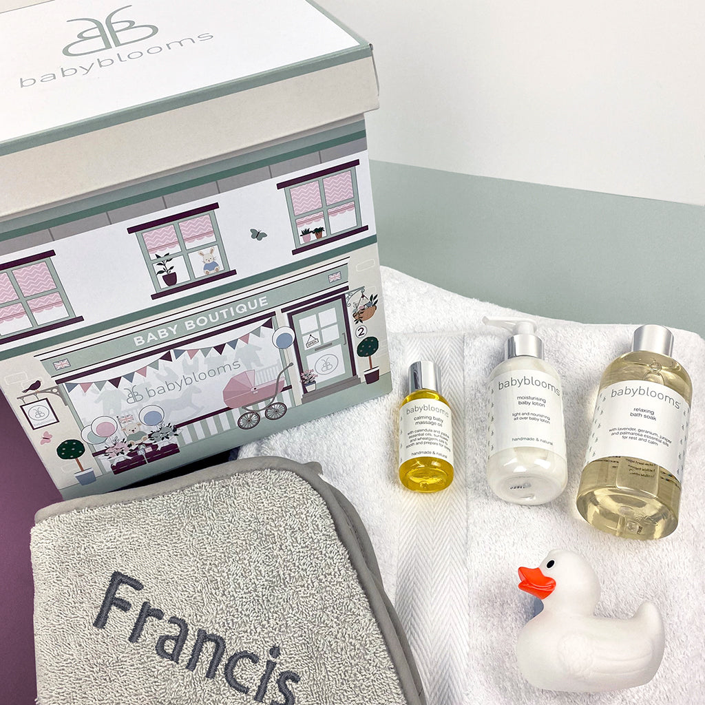 Personalized Baby Bathtime Gift Set - Soft Grey Cotton Hooded Towel, Washcloths & Bath Toys - Perfect Newborn Shower Present & Infant Bath Essentials