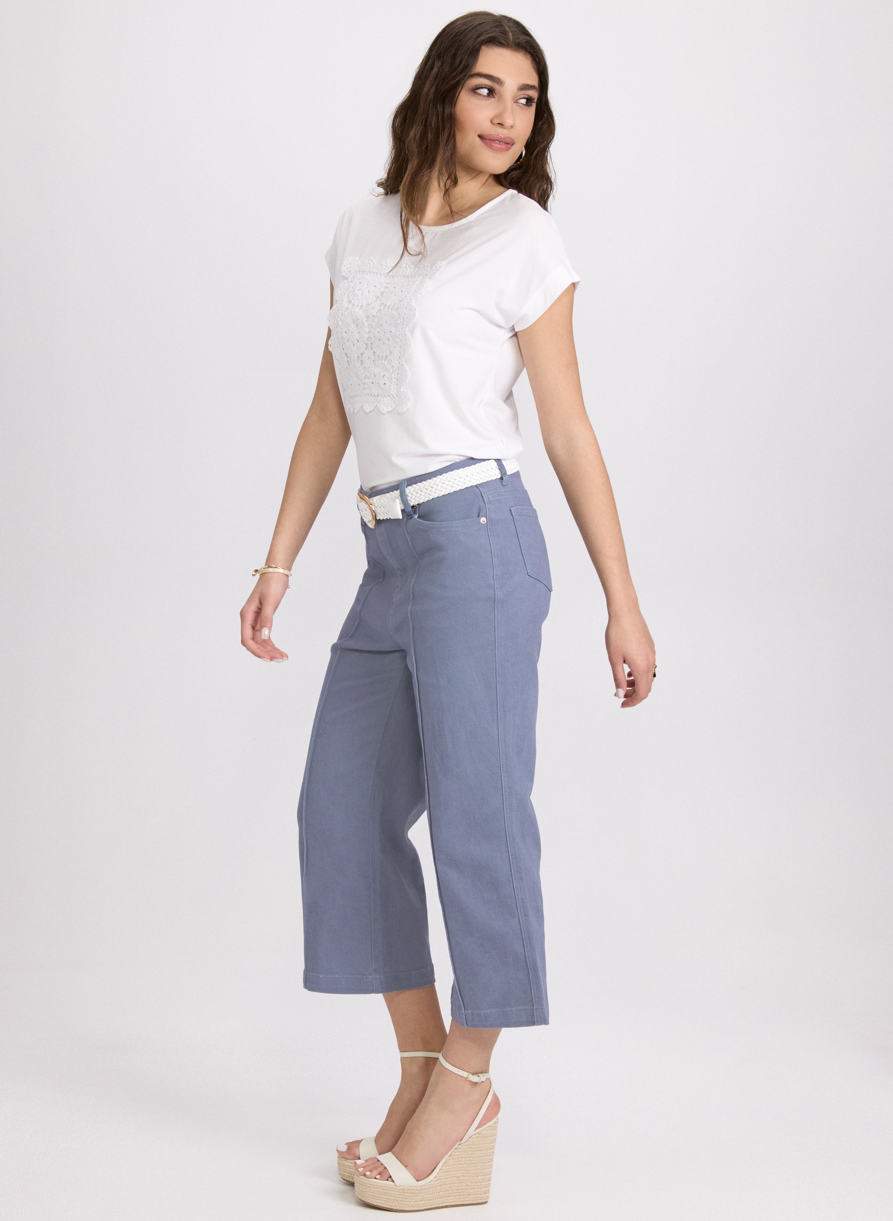 Stylish Cropped Flare Leg Jeans for Women - High Waisted Denim Pants with Stretch - Perfect for Casual Outfits & Boho Chic Style