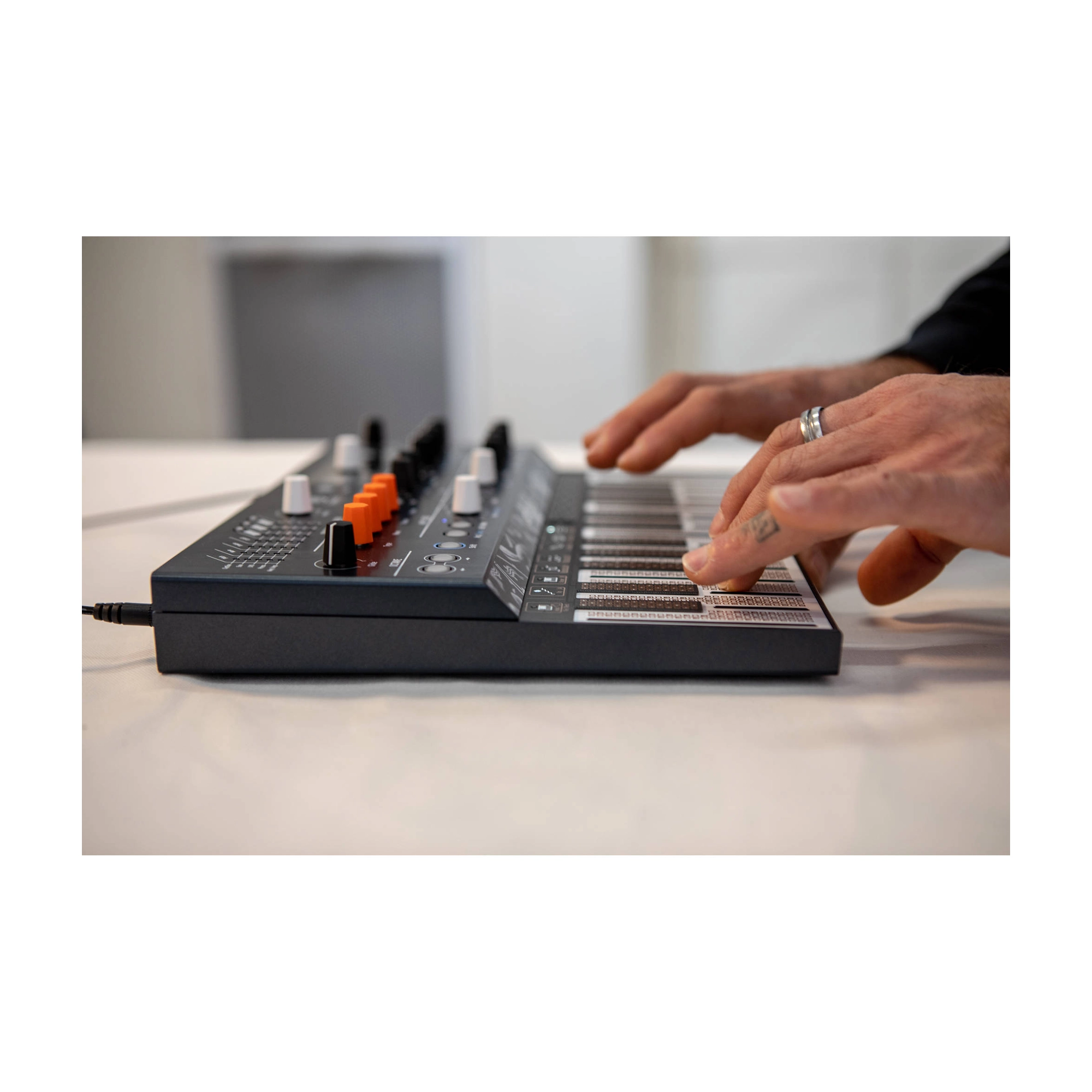 Arturia MicroFreak Hybrid Synthesizer - Digital & Analog Keyboard for Music Production, Live Performance & Studio Recording | Perfect for Electronic Music Producers & Sound Designers