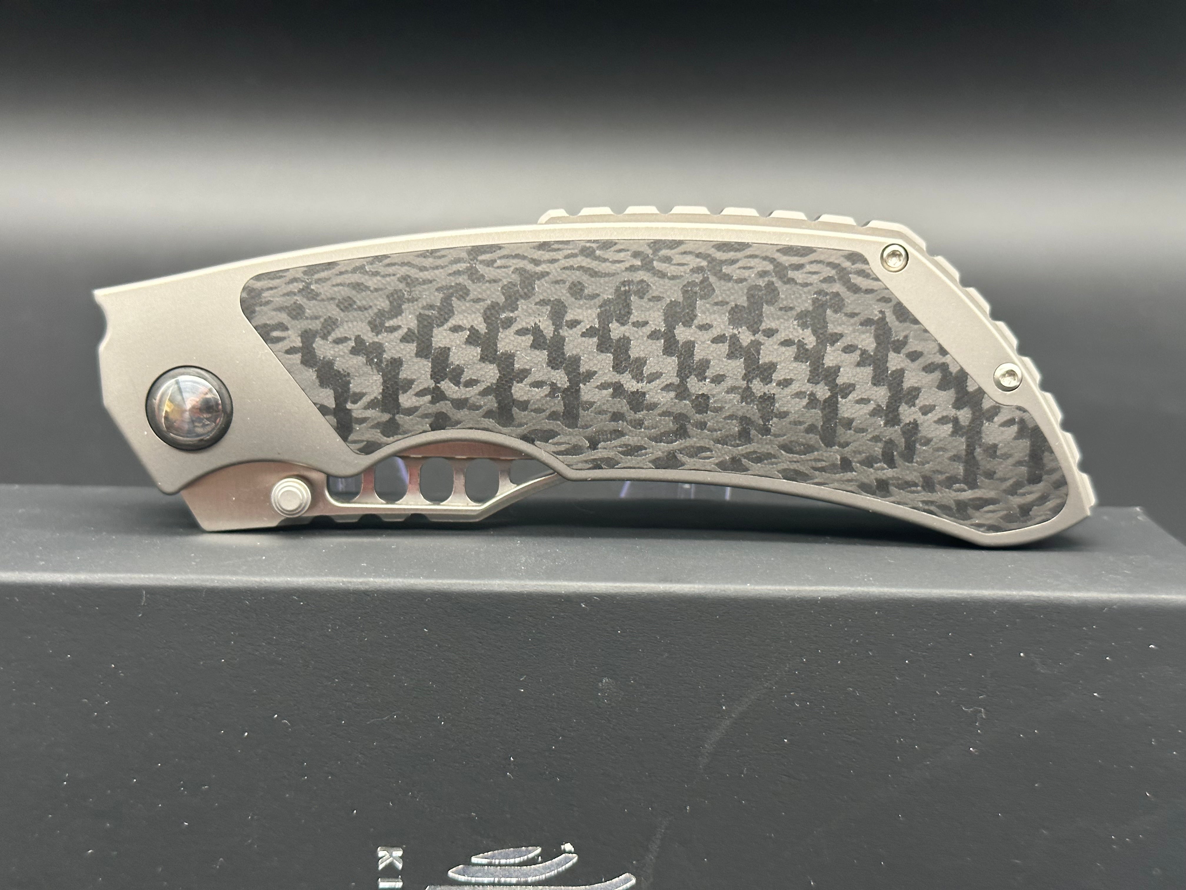 KIZER James Lowe Huntsmen Folding Pocket Knife - Premium EDC Tactical Knife for Camping, Hiking, and Outdoor Survival Gear