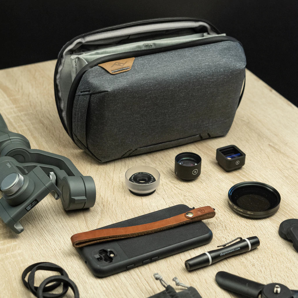 Peak Design Tech Pouch V2 - Premium Travel Organizer for Electronics & Accessories | Water-Resistant Charcoal Gray Gear Case | Perfect for Laptops, Cameras, Cables & Travel Essentials