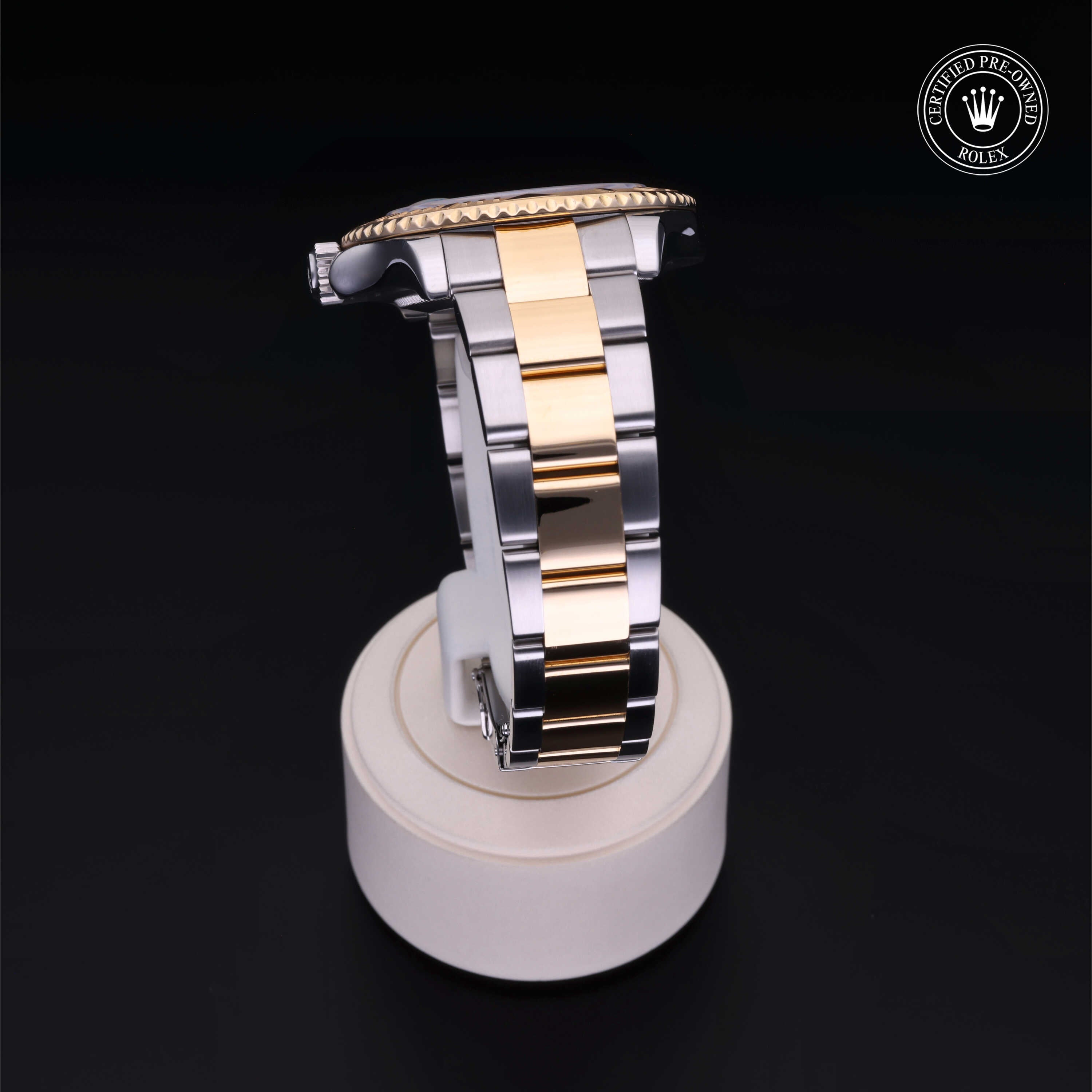 Rolex Yacht-Master 40mm Luxury Men's Watch - Stainless Steel & Gold - Perfect for Sailing, Boating & Special Occasions