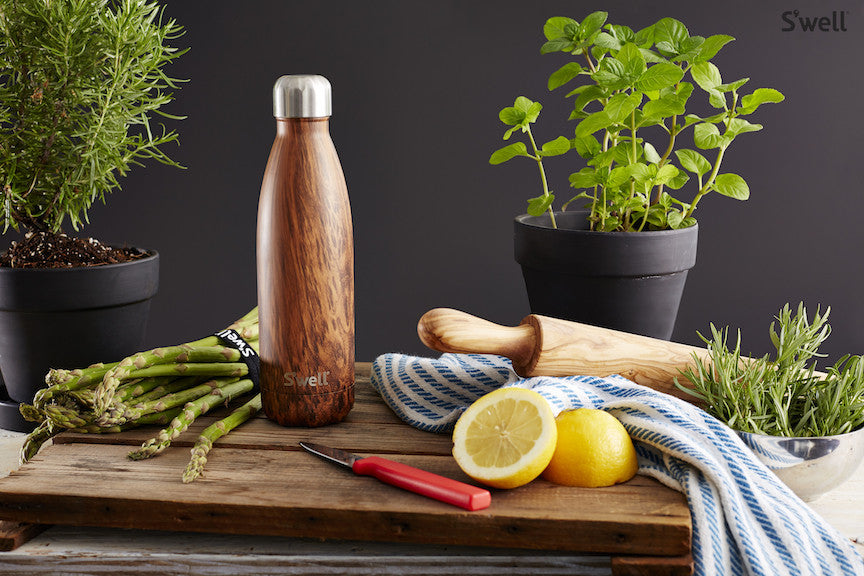 S'well Wood 17oz (500mL) Insulated Water Bottle - Eco-Friendly Stainless Steel Thermos for Hot & Cold Drinks - Perfect for Hiking, Gym, Office & Travel