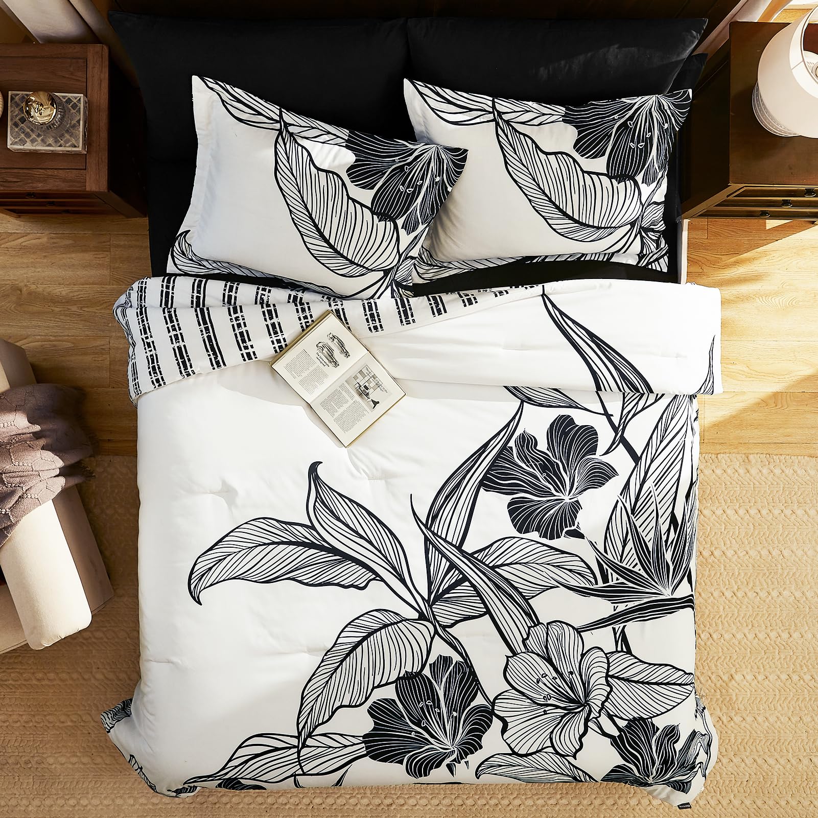 WRENSONGE 7-Piece King Size Comforter Set - Black & White Floral Bedding with Sheets | Soft, Breathable All-Season Bed in a Bag | Perfect for Master Bedroom, Guest Room & Luxury Hotel Decor