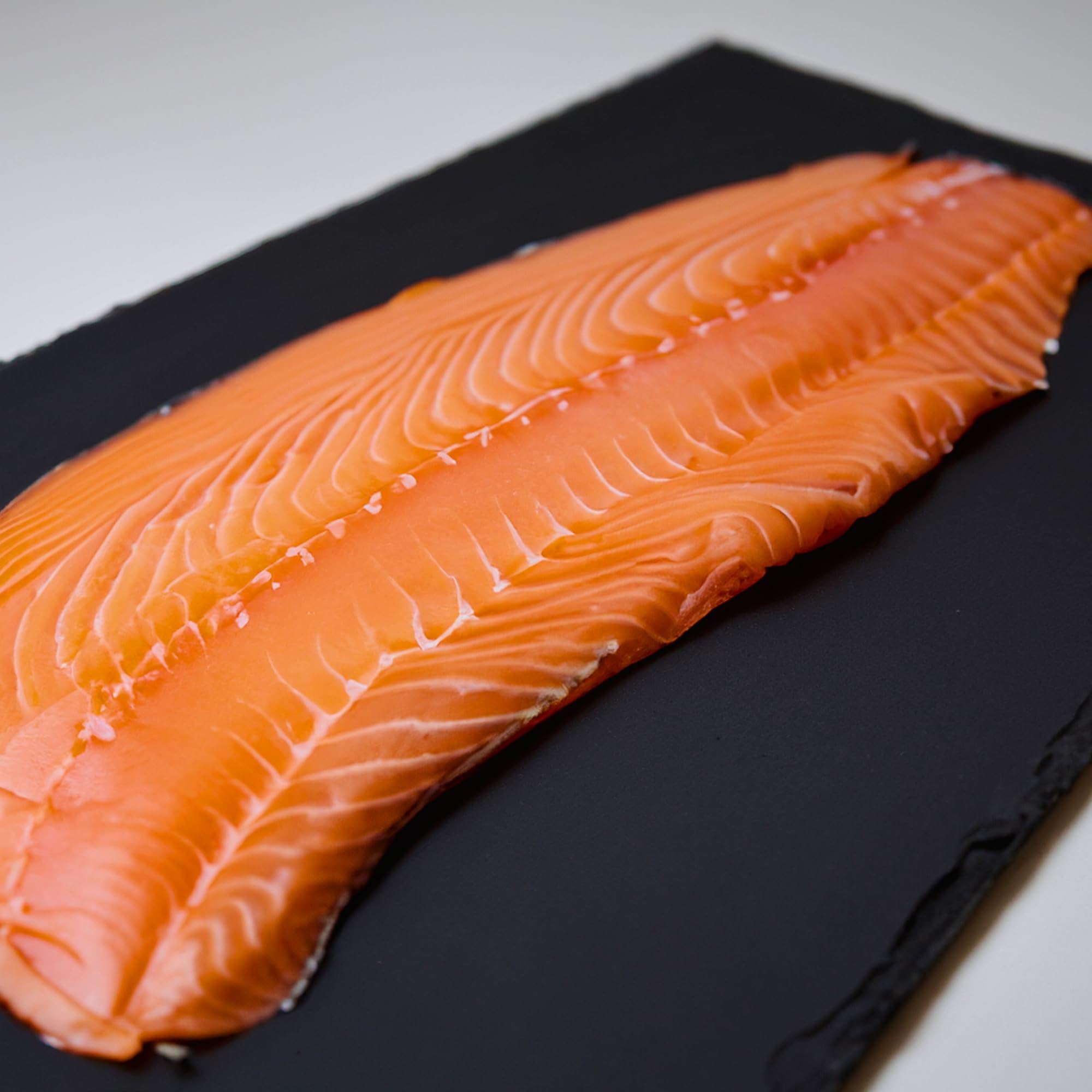 Organic Scottish Smoked Salmon Slices - EU Certified, 8 Pack (4oz Each) - Premium Wild Caught, Gluten Free, Keto & Paleo Friendly - Perfect for Charcuterie Boards, Salads & Gourmet Recipes