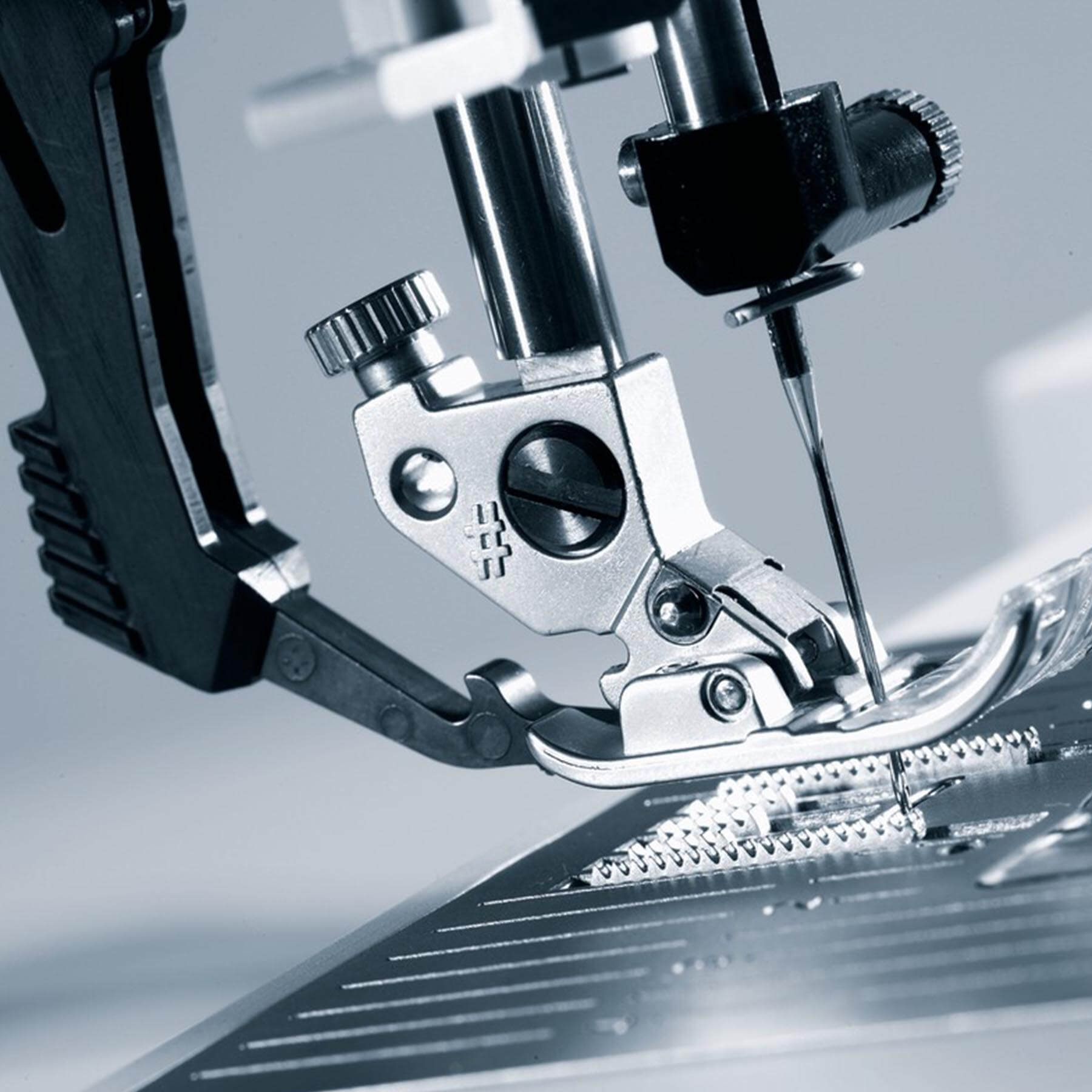 Pfaff Ambition 620 Computerized Sewing Machine with 170 Built-In Stitches - Perfect for Quilting, Dressmaking & Home Decor Projects