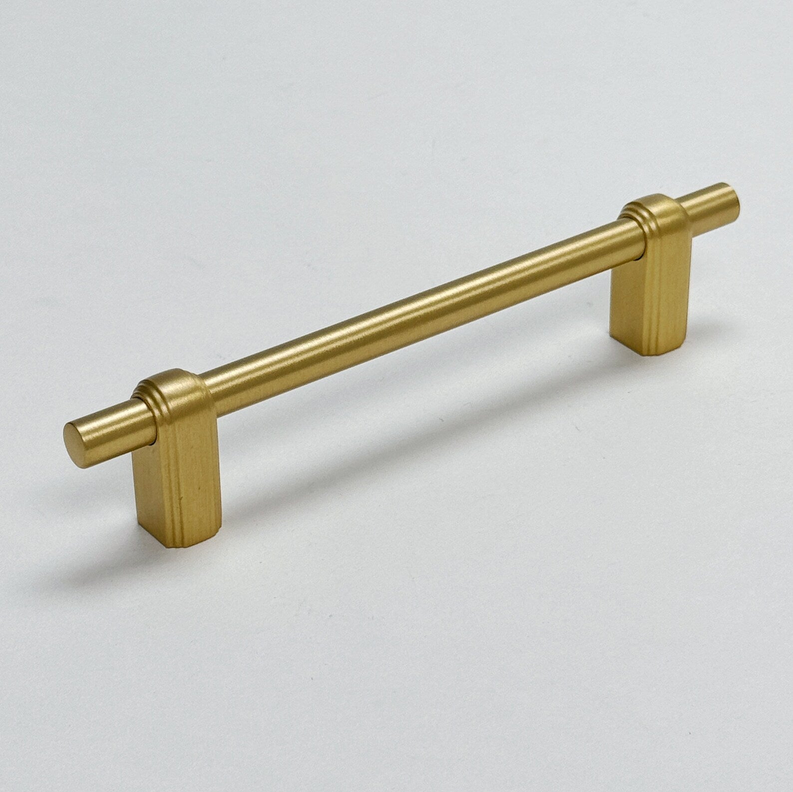 Elegant Satin Brass Elliott Drawer Pulls & Cabinet Knobs - Vintage Style Hardware for Kitchen Cabinets, Dressers & Furniture (Set of 10) - Perfect for Home Renovation & DIY Projects