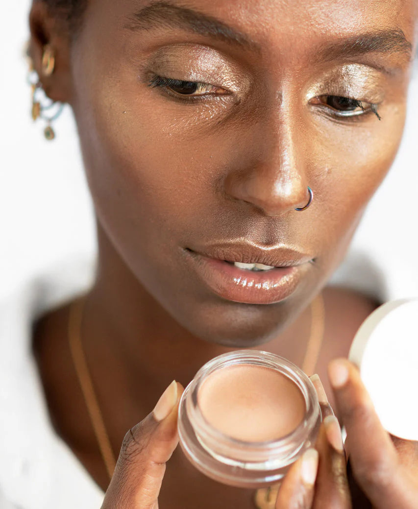 Vanilla Highlighter - Natural Makeup Highlighter Stick for Glowing Skin | Perfect for Daily Use & Special Occasions