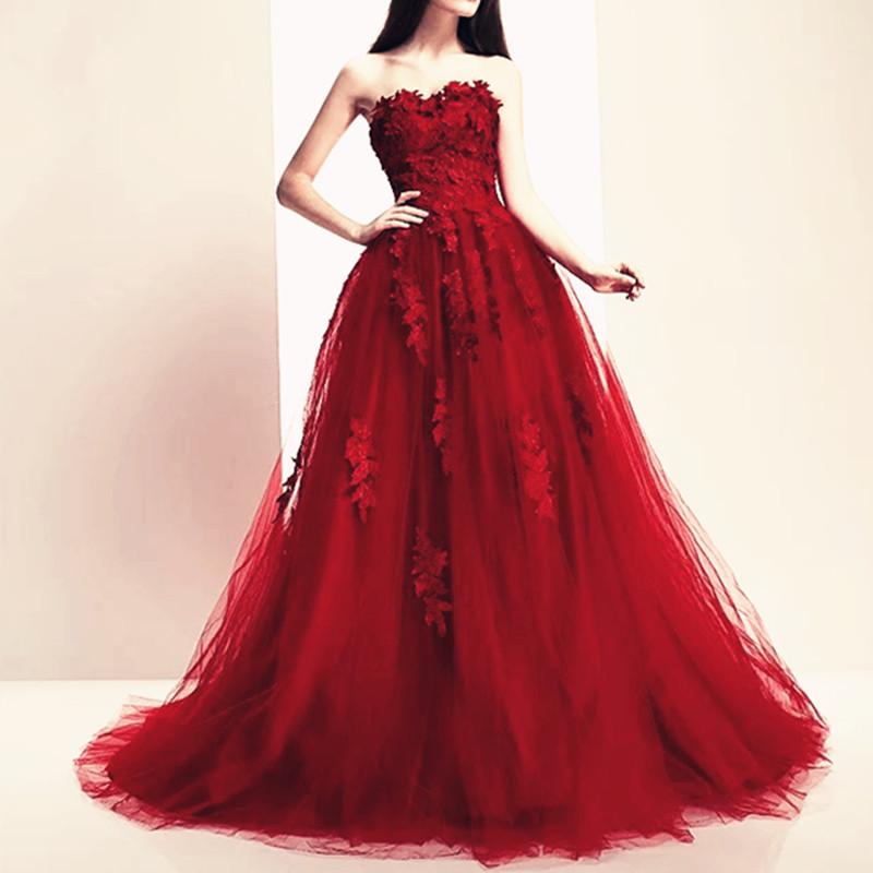 Elegant Burgundy Floral Lace Sweetheart Neckline Tulle Ball Gown Wedding Dress for Bride - Perfect for Romantic Weddings, Prom, Evening Gala & Special Occasions