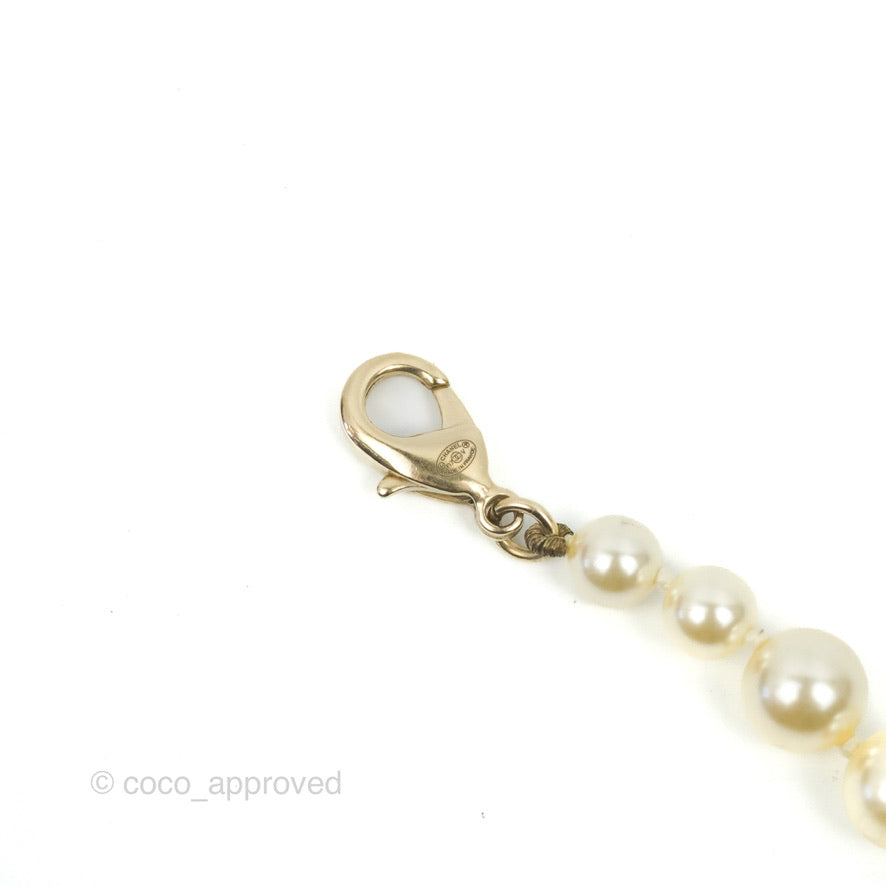 Chanel CC Crystal Pendant Pearl Bracelet in Gold Tone 17V - Elegant Jewelry for Women, Perfect for Parties, Weddings & Special Occasions