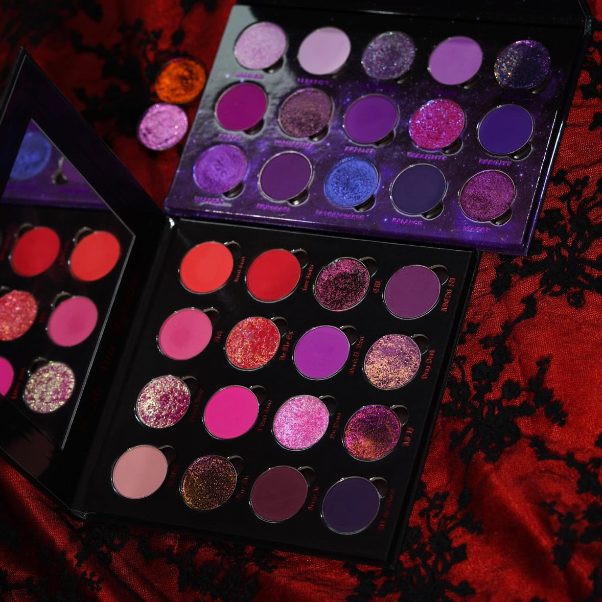 Dead Roses Eyeshadow Palette - 18 Matte & Shimmer Shades, Vegan & Cruelty-Free Makeup for Everyday & Party Looks | Perfect for Bridal, Halloween & Special Occasion Makeup