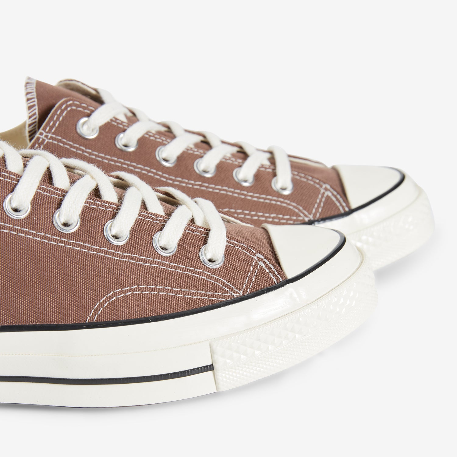 Chuck Taylor '70 Low Top Sneakers - Squirrel Friend Design in Egret & Black | Casual Streetwear for Men & Women | Perfect for Everyday Wear & Urban Fashion