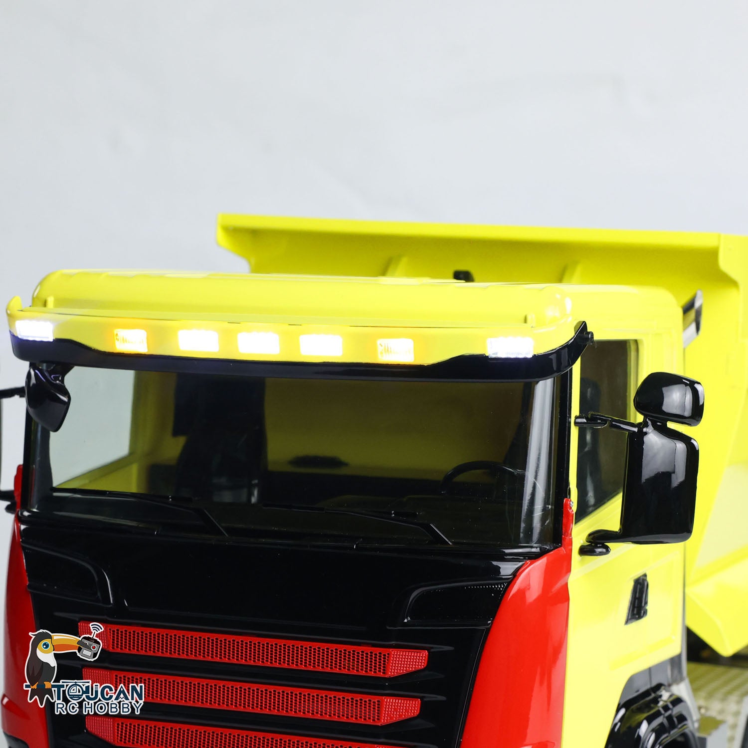 1/14 Scale Metal Hydraulic RC Roll Off Dumper Truck - 8x8 Engineering Vehicle with Differential Lock, 3-Speed Transmission & U-Shaped High Bucket - Perfect for Construction Site Play, RC Hobbyists & Model Collectors