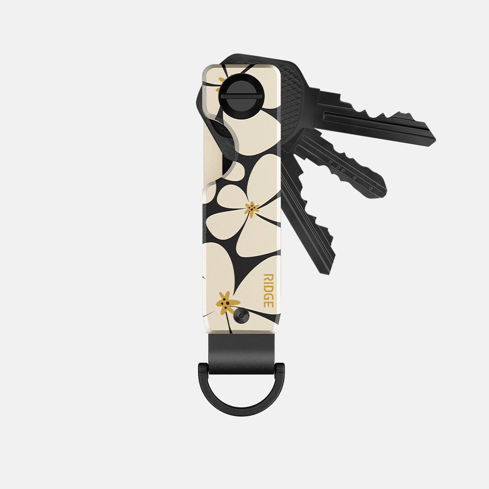 Ridge KeyCase Daisy Dream - Slim RFID Blocking Key Holder for Men & Women - Perfect for Travel, Office, and Everyday Use