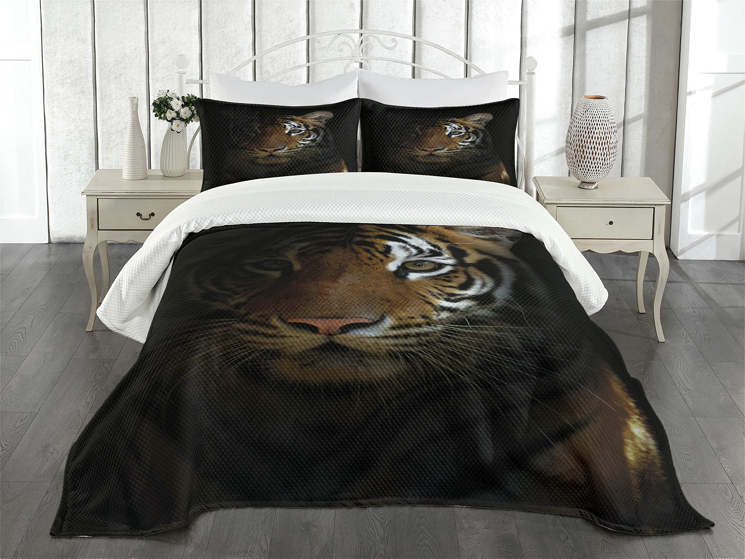 Ambesonne Tiger Bedspread Set - King of Sundarbans Dark Orange Black 3-Piece Bedding with 2 Pillow Shams, King Size | Jungle Theme Bedroom Decor for Cozy & Wild Aesthetic