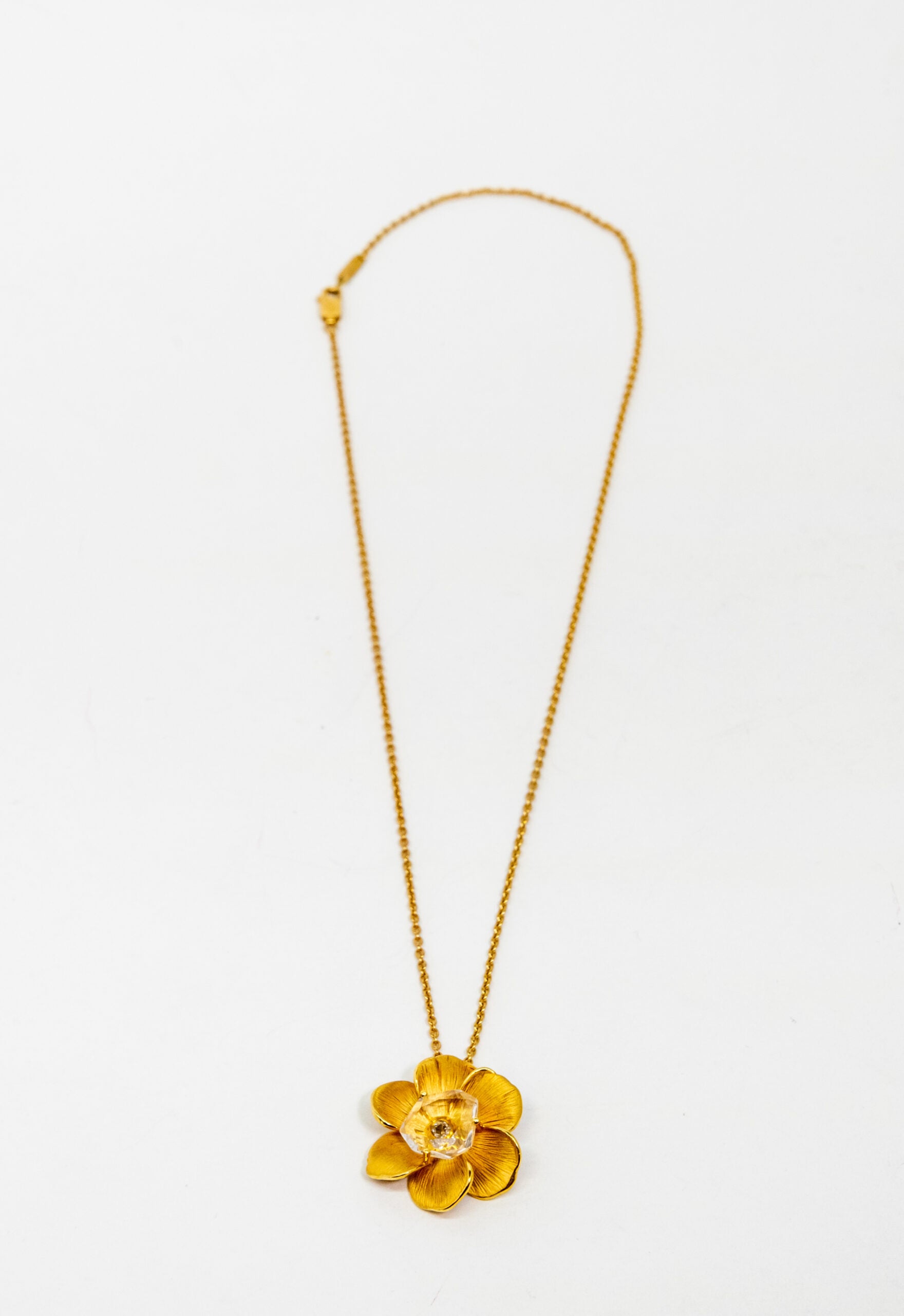 Carrera Y Carrera Gardenia 18K Yellow Gold Pendant Necklace - Elegant Floral Jewelry for Women, Perfect Gift for Birthday, Anniversary & Special Occasions