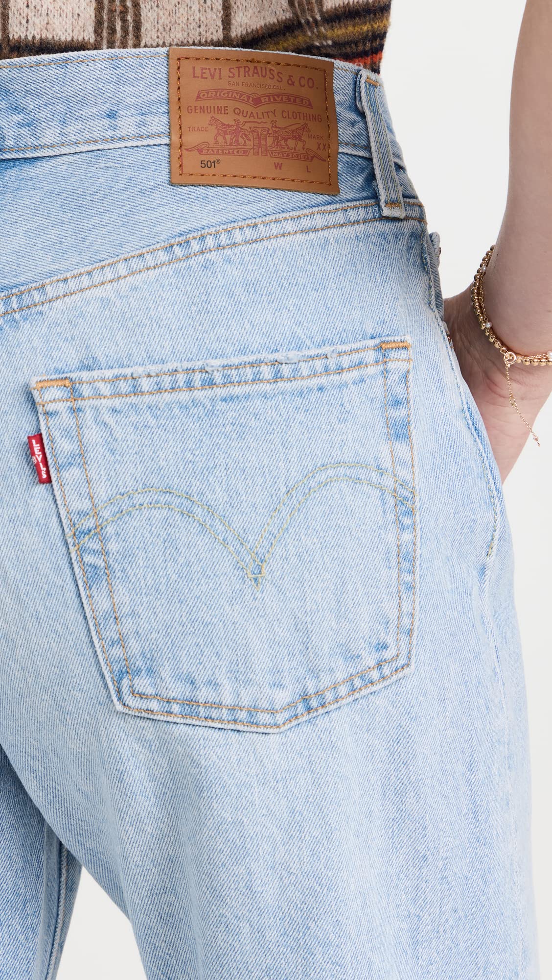 Levi's Women's 501 90s High Waist Straight Leg Jeans - Vintage Denim Pants for Casual Wear & Everyday Outfits