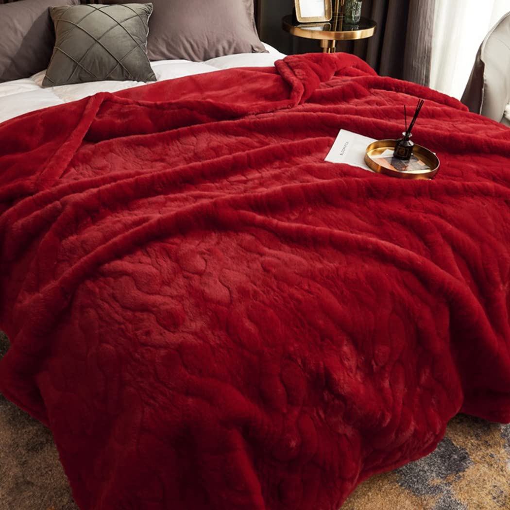 LGYKUMEG 12lbs Heavy Faux Fur Throw Blanket - Korean Style Mink Plush, Ultra Soft & Warm Winter Blanket for Bed, Sofa, Couch (200x230cm) - Perfect for Cozy Nights, Home Decor & Gift Giving
