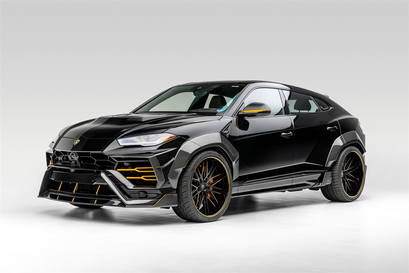 Lamborghini Urus Rampante Special Edition SUV - Luxury High-Performance Sports Car for Off-Road & City Driving