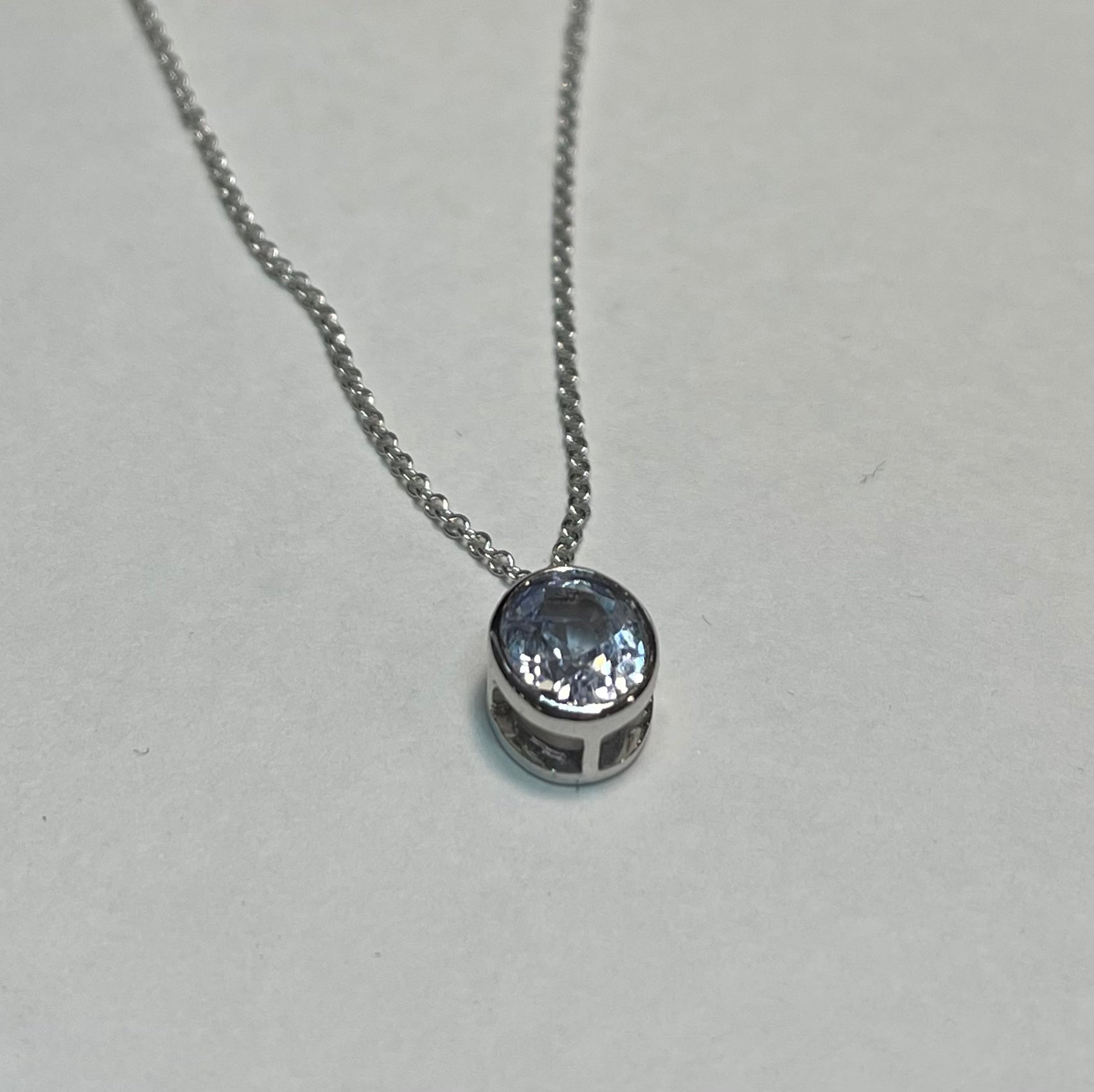 Exquisite Oval Sapphire Pendant Necklace for Women - Elegant 925 Sterling Silver Jewelry Gift for Her - Perfect for Weddings, Anniversaries & Special Occasions