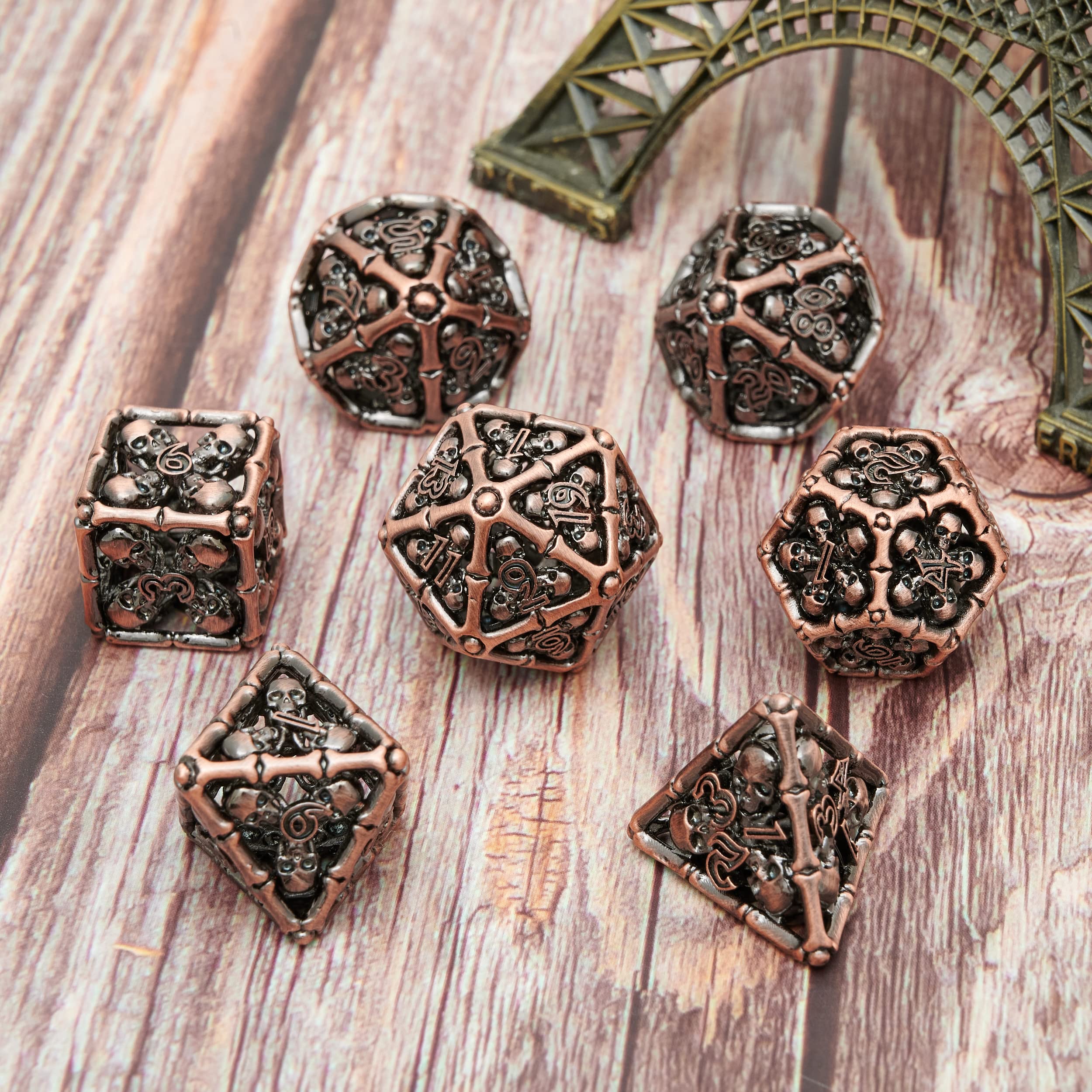 Premium Hollow Skull Metal Dice Set - 7Pcs Polyhedral RPG Dice for D&D, Pathfinder, MTG, Tabletop Games & Math Teaching (Ancient Red Copper) - Perfect for Dungeon Masters, Gift Giving & Game Nights