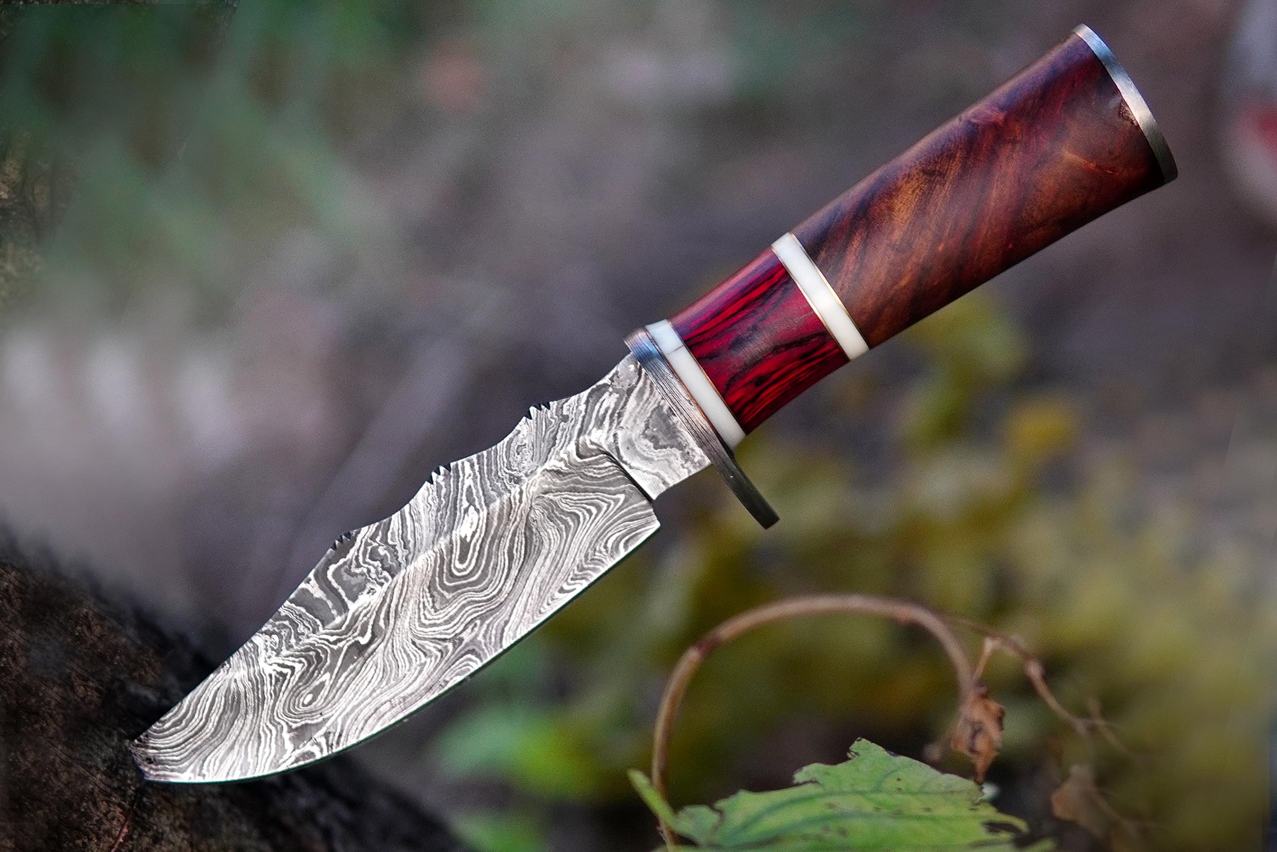 Handmade Damascus Steel Bowie Knife with Leather Sheath - Fixed Blade Hunting Knife for Outdoor Camping, Survival & Bushcraft - Perfect Gift for Men & Adventurers