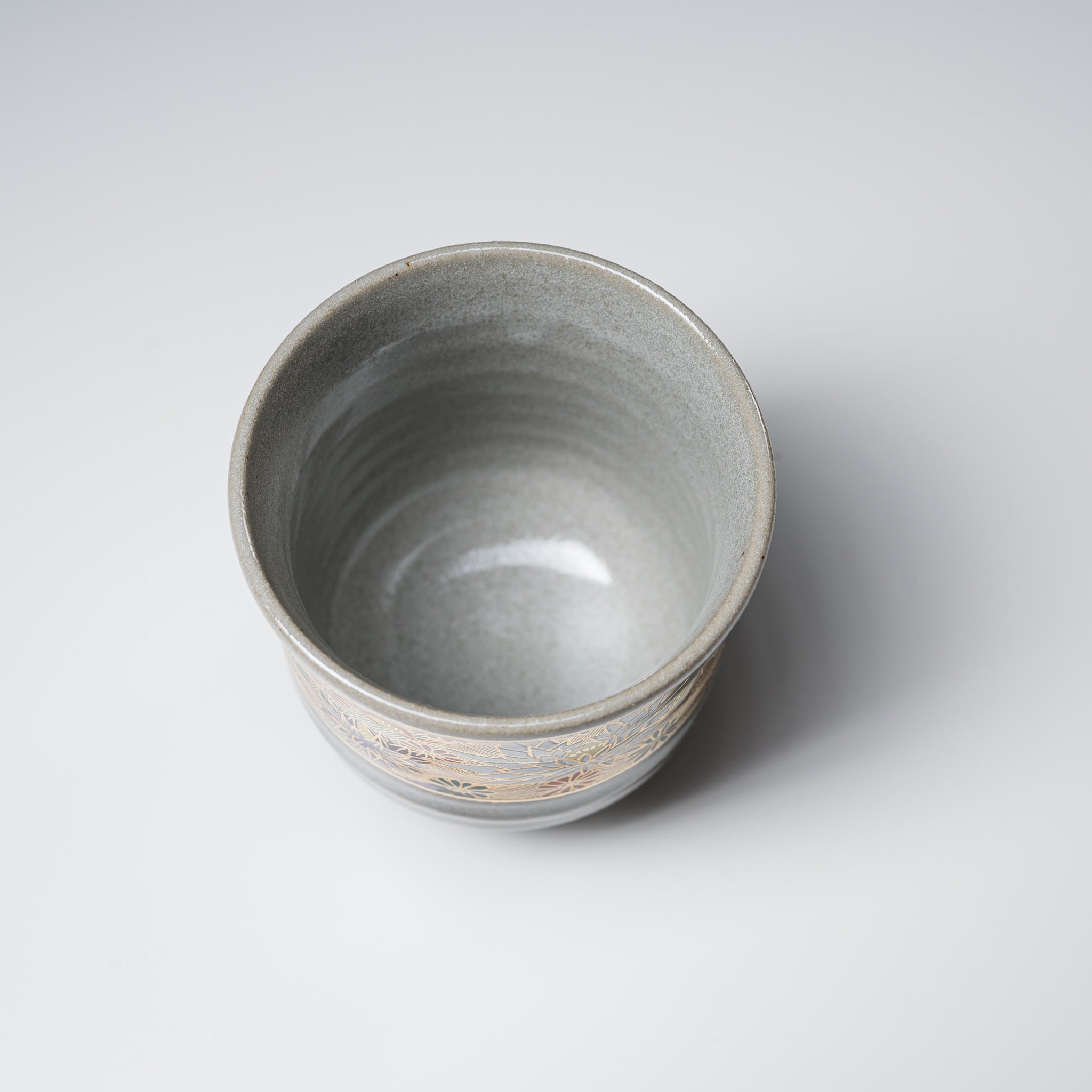 Authentic Kutani Ware Japanese Yunomi Tea Cup - Hanazume Floral Design | Handcrafted Ceramic Tea Cup for Matcha, Green Tea & Daily Use | Perfect Gift for Tea Lovers & Japanese Culture Enthusiasts