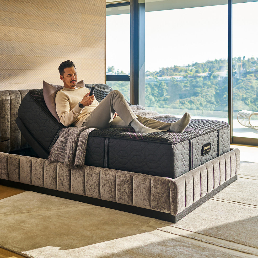 Beautyrest Black Series 2 Plush Hybrid Mattress - Queen Size, Medium Soft Luxury Bed for Side Sleepers & Couples - Perfect for Master Bedrooms & Guest Rooms