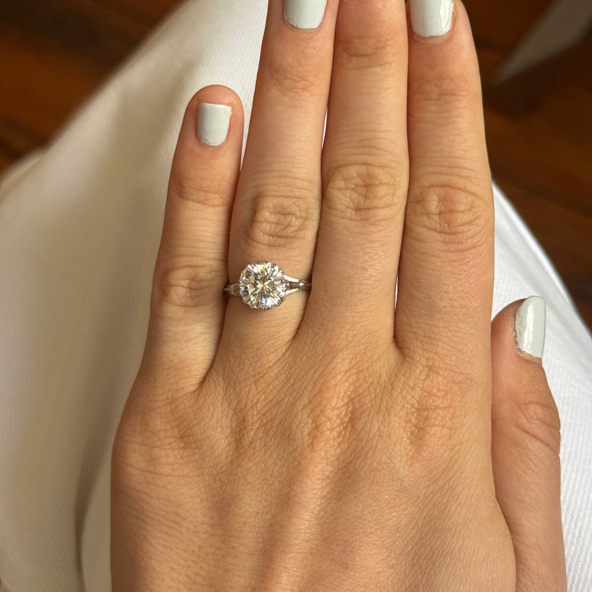 3ct K SI1 Round Brilliant Diamond Platinum Engagement Ring for Women - Vintage Inspired Estate Jewelry - Perfect for Proposals, Anniversaries & Special Occasions